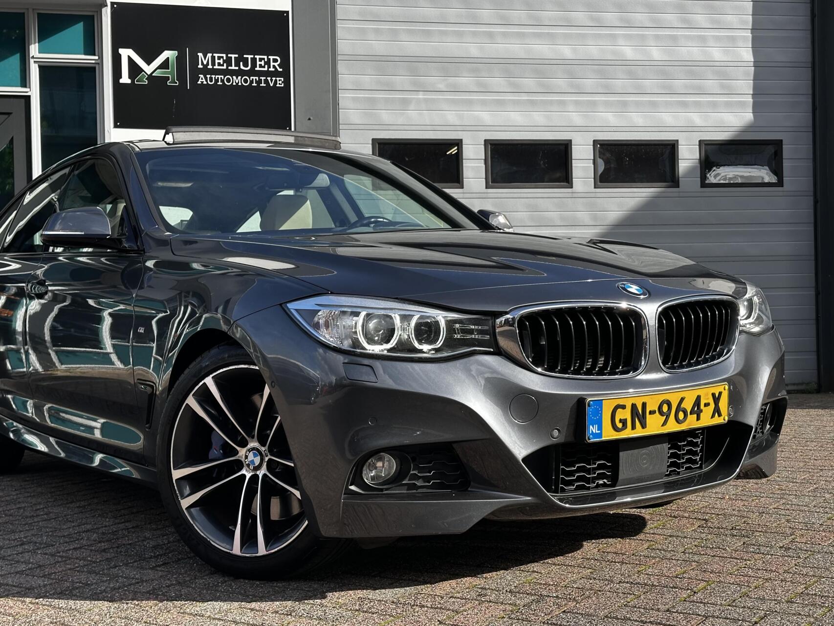 Foto van BMW 328i