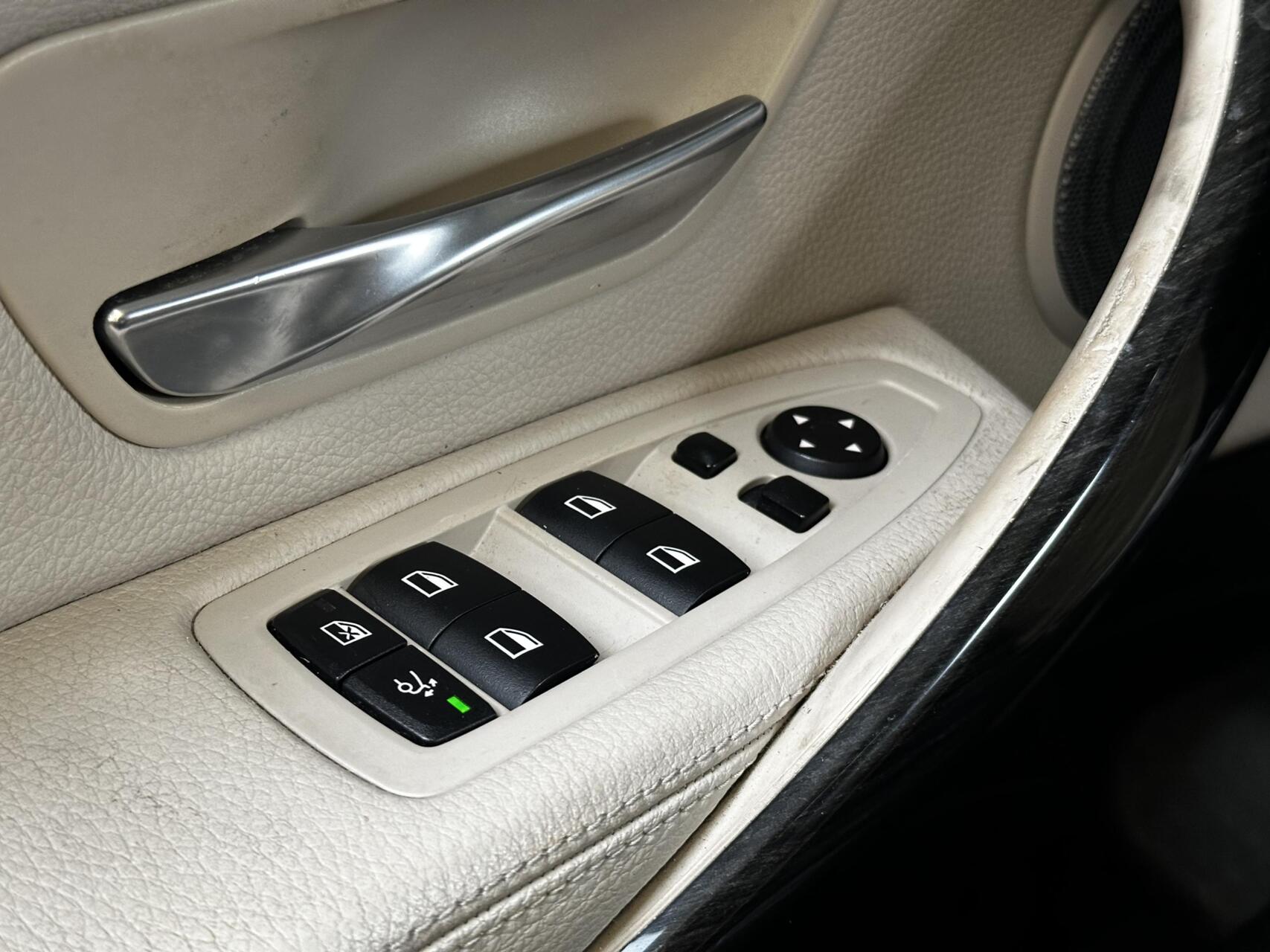 Foto van BMW 328i