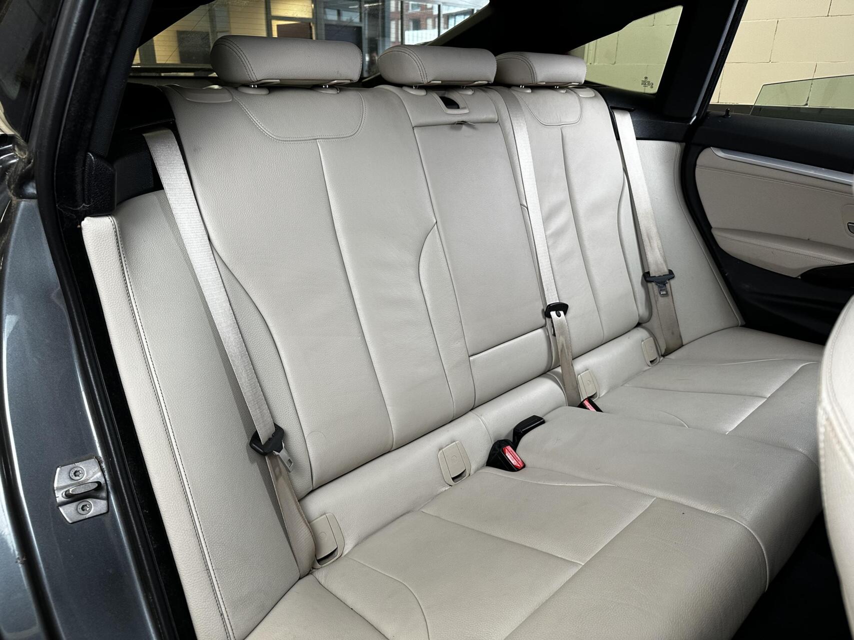 Foto van BMW 328i