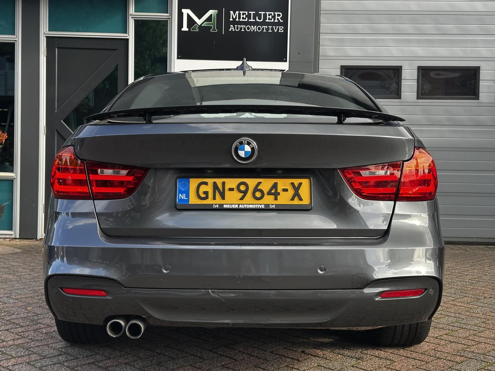 Foto van BMW 328i