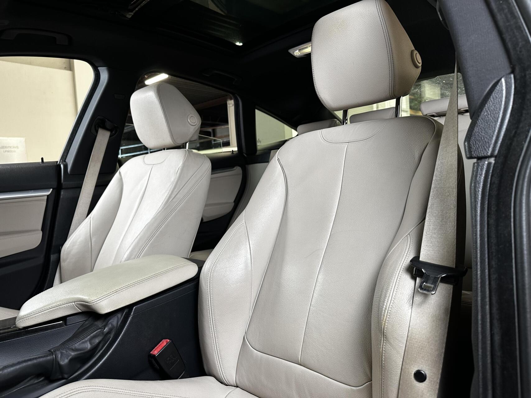 Foto van BMW 328i