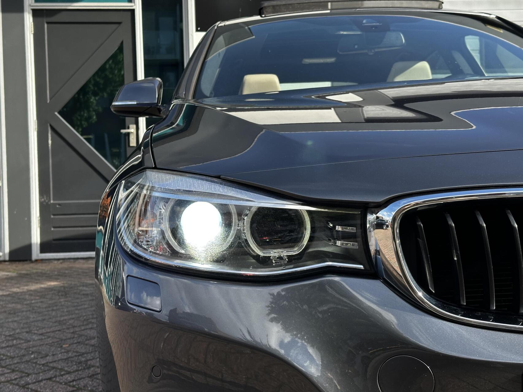 Foto van BMW 328i