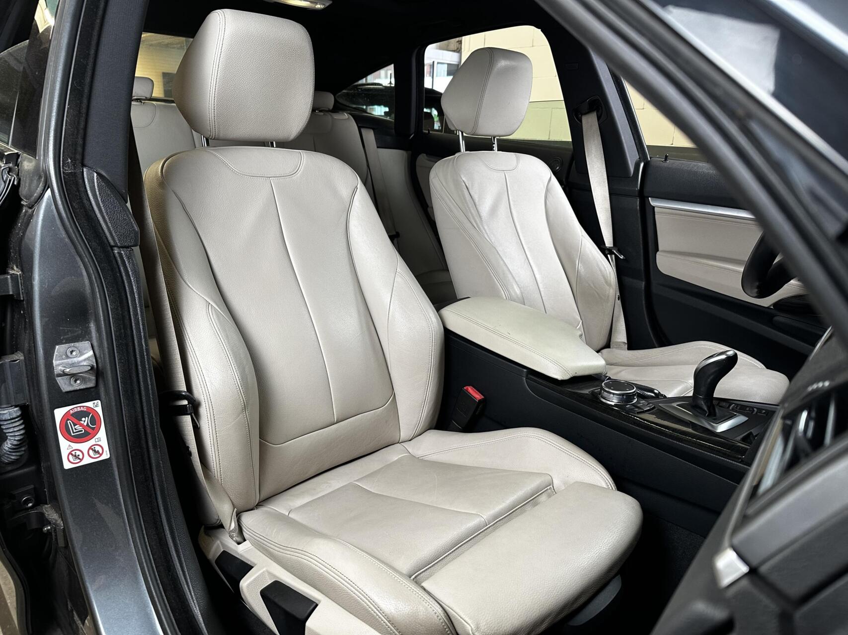 Foto van BMW 328i
