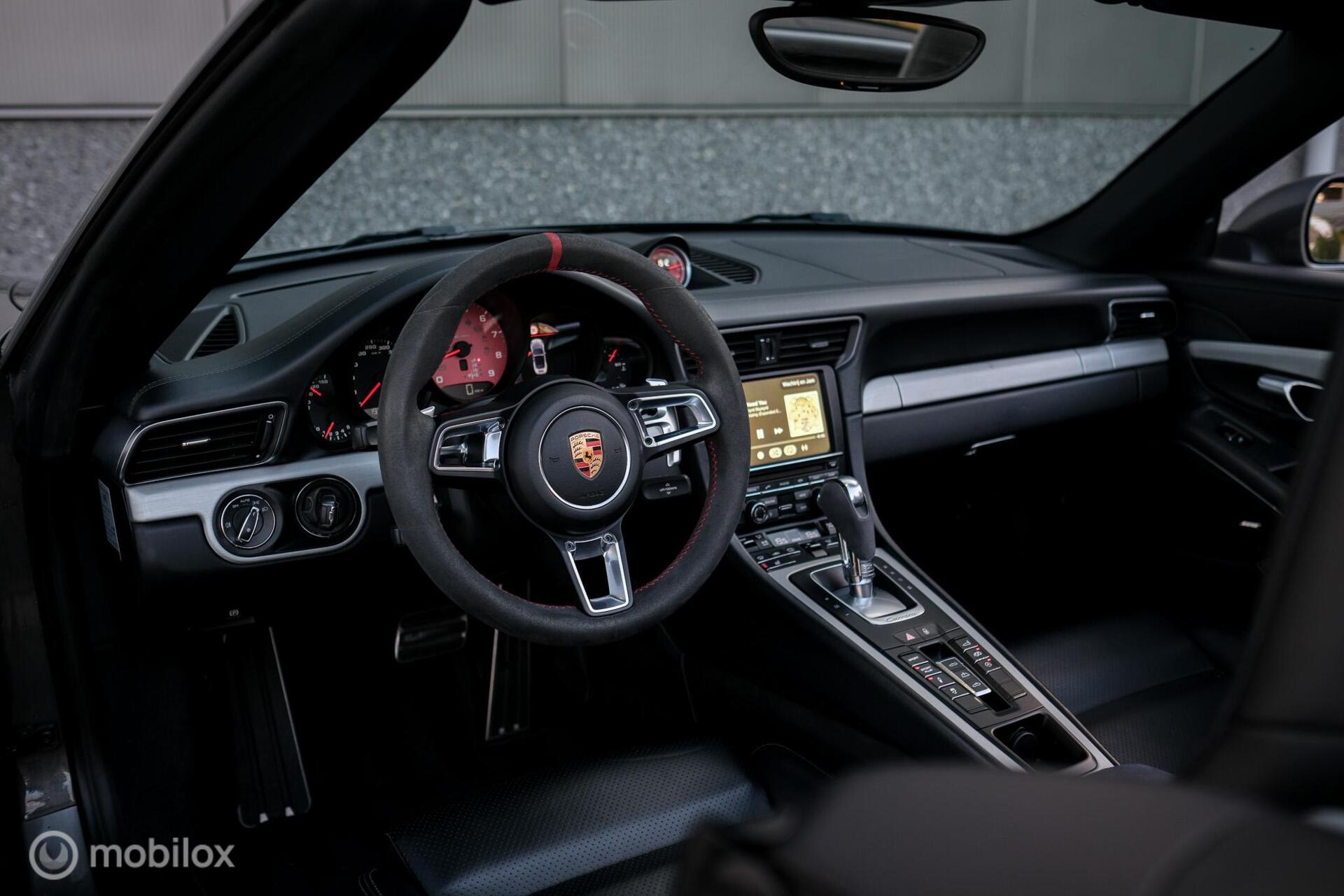 Foto van Porsche 911 Carrera 4s