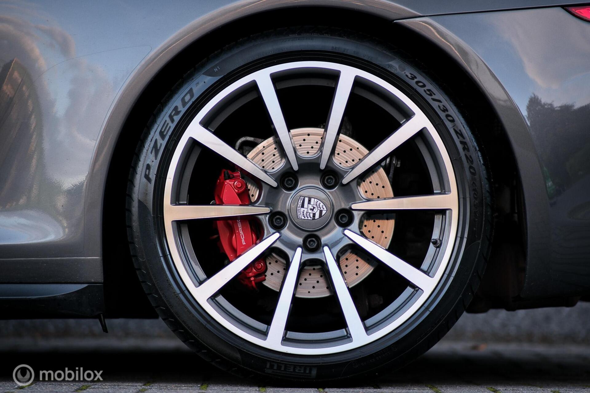 Foto van Porsche 911 Carrera 4s