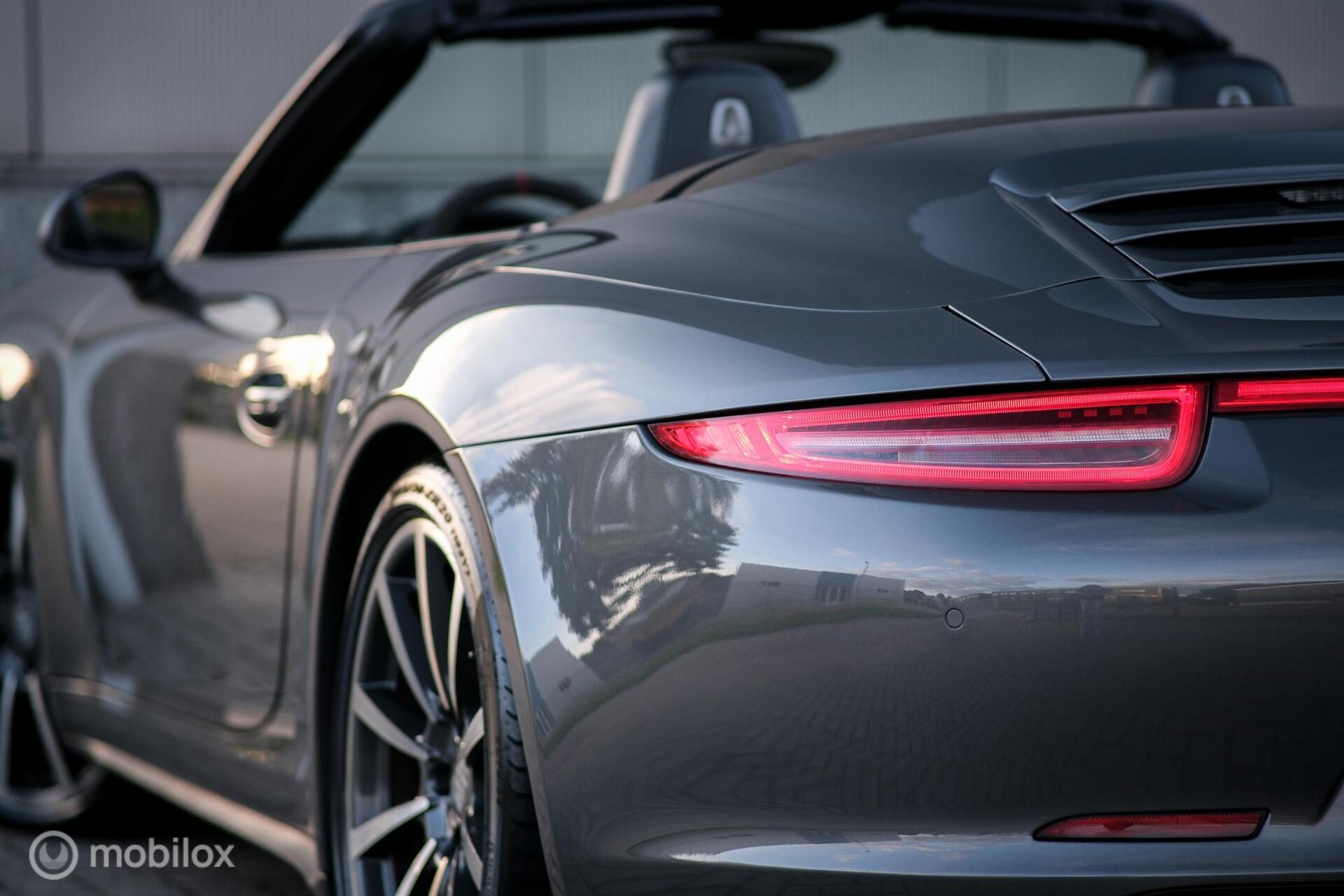 Foto van Porsche 911 Carrera 4s