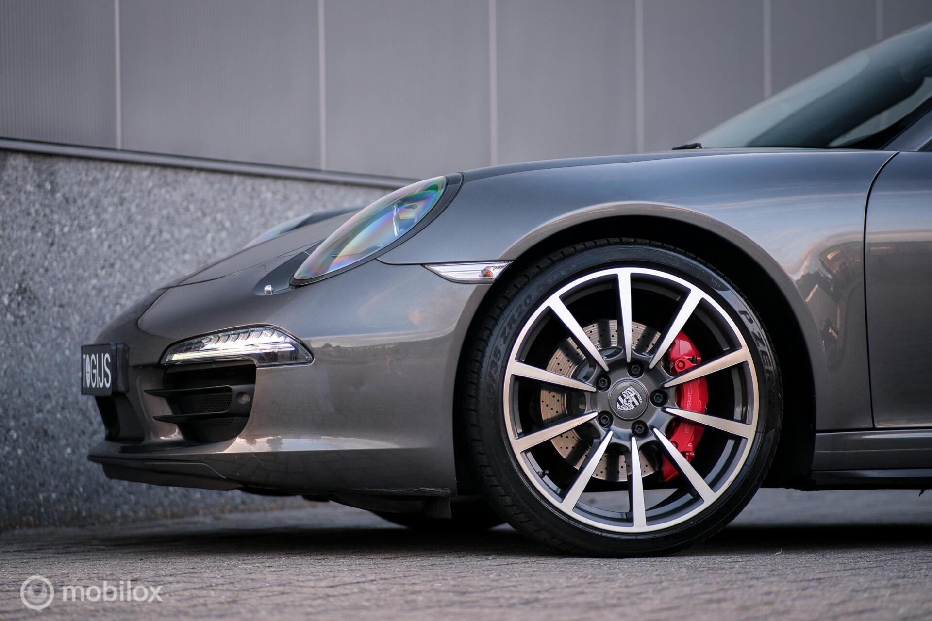 Foto van Porsche 911 Carrera 4s