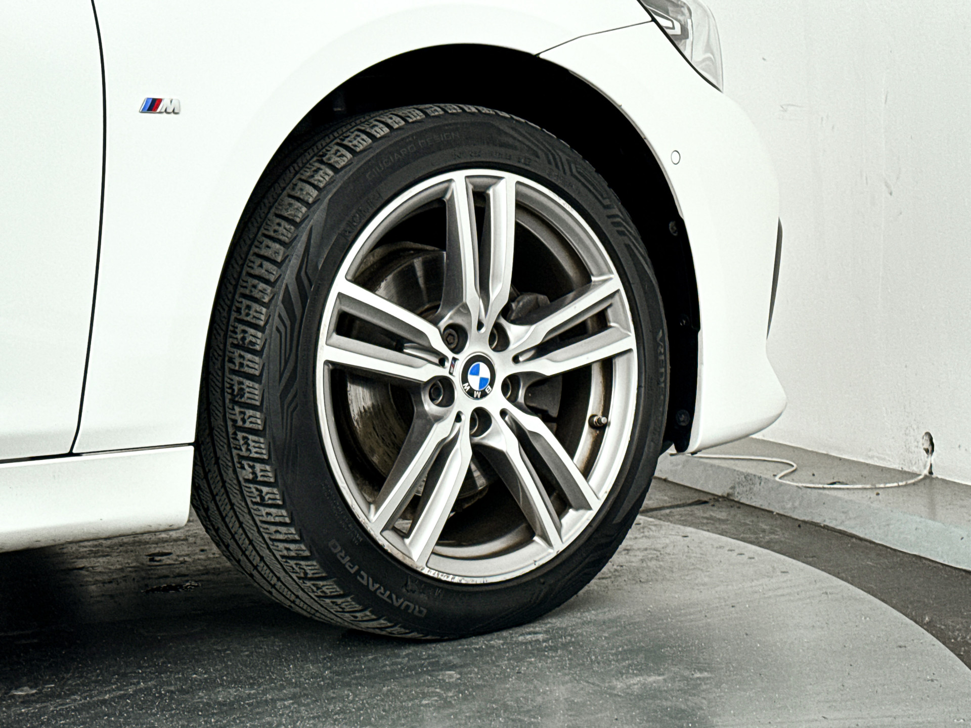 Foto van BMW 220i Active Tourer