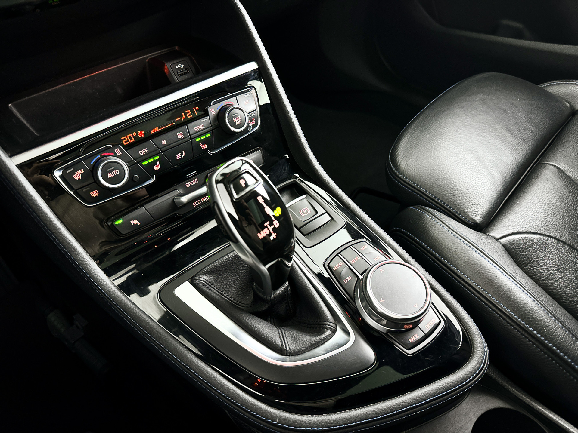Foto van BMW 220i Active Tourer