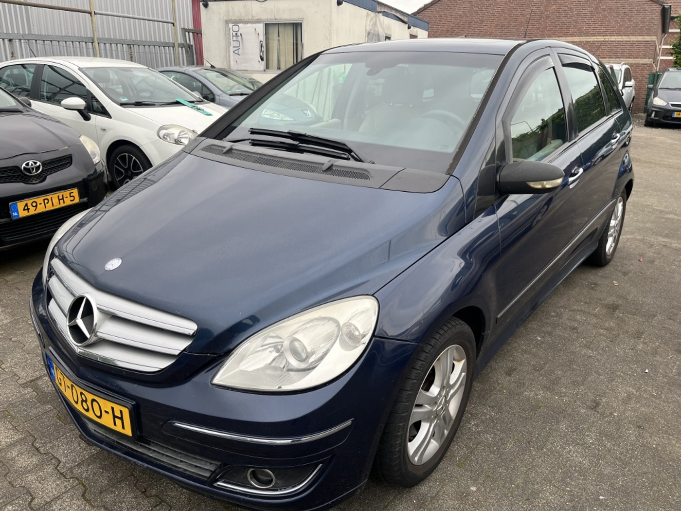 Foto van Mercedes-Benz B 200