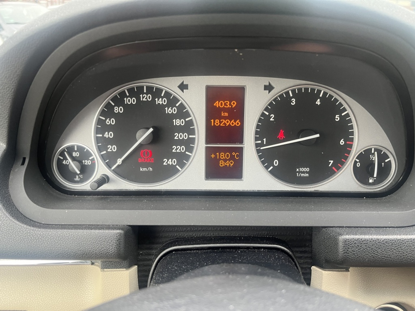Foto van Mercedes-Benz B 200