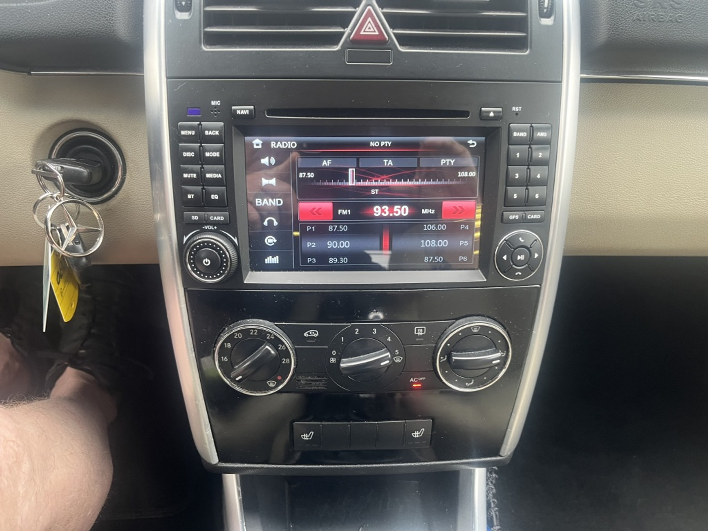 Foto van Mercedes-Benz B 200
