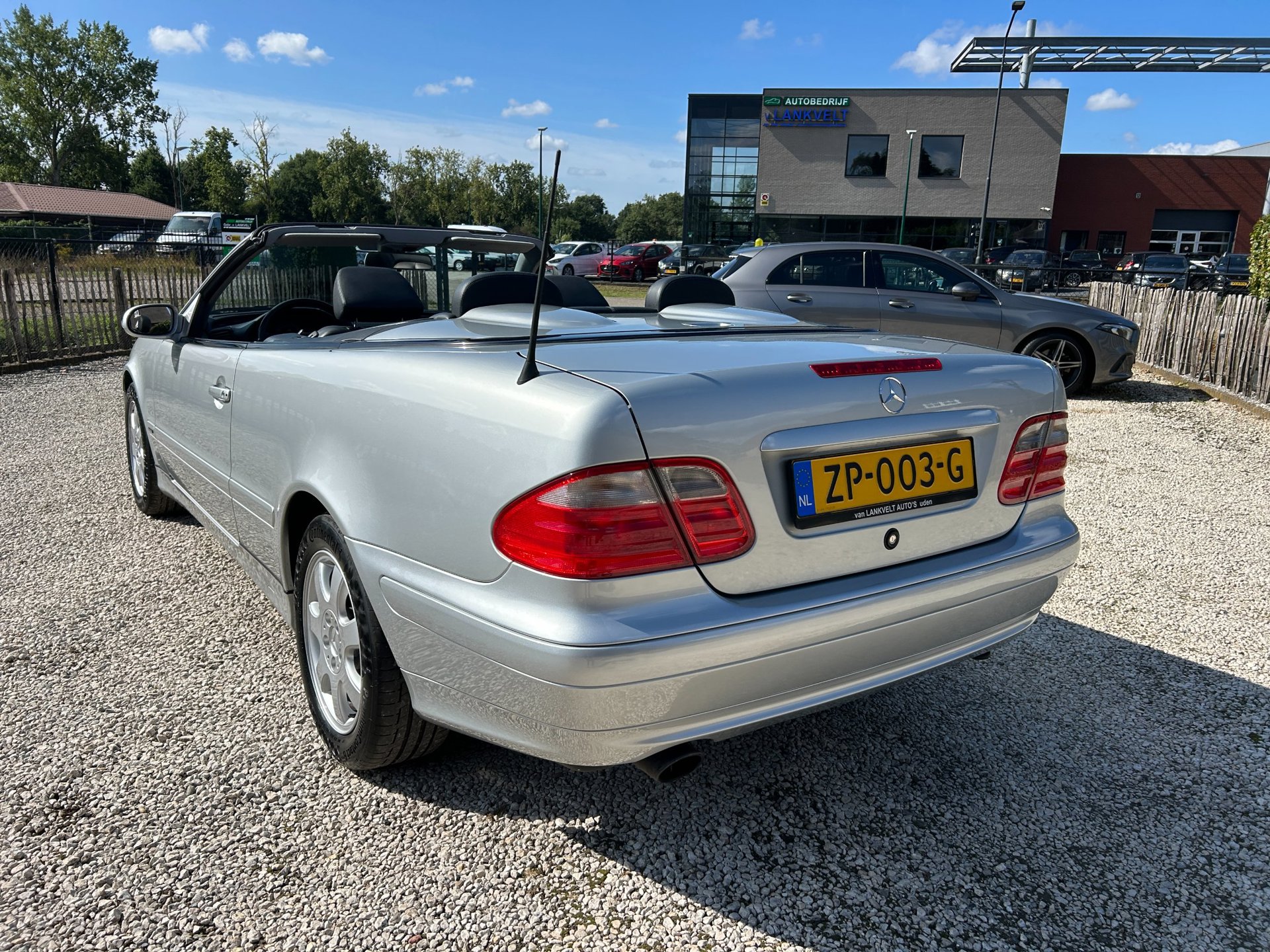 Foto van Mercedes-Benz CLK 230 Kompressor