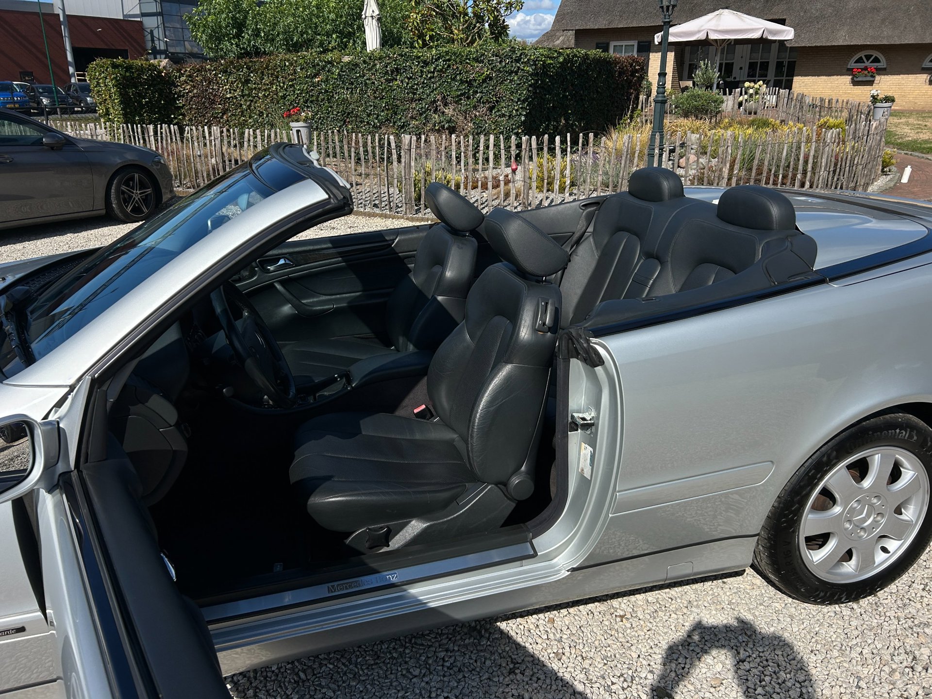 Foto van Mercedes-Benz CLK 230 Kompressor