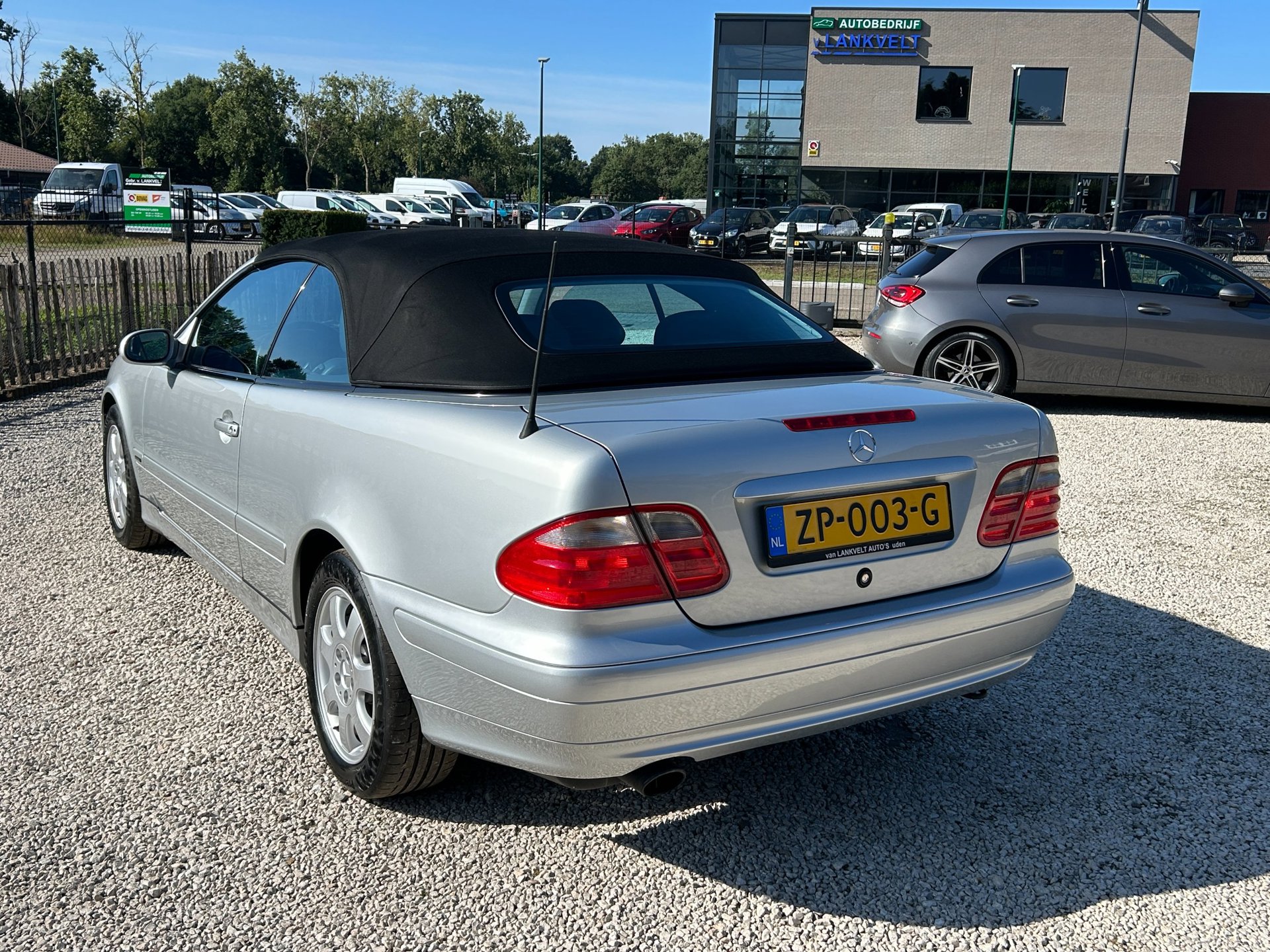 Foto van Mercedes-Benz CLK 230 Kompressor