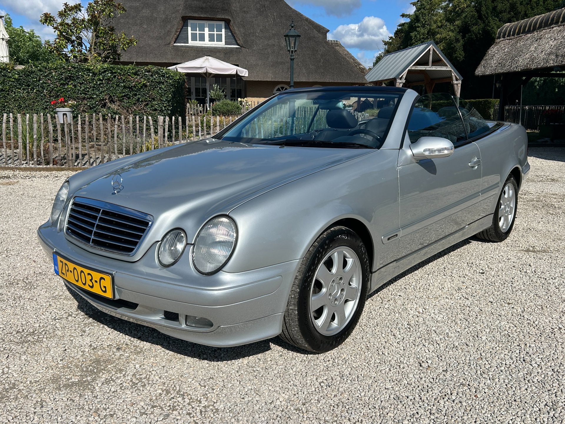 Foto van Mercedes-Benz CLK 230 Kompressor