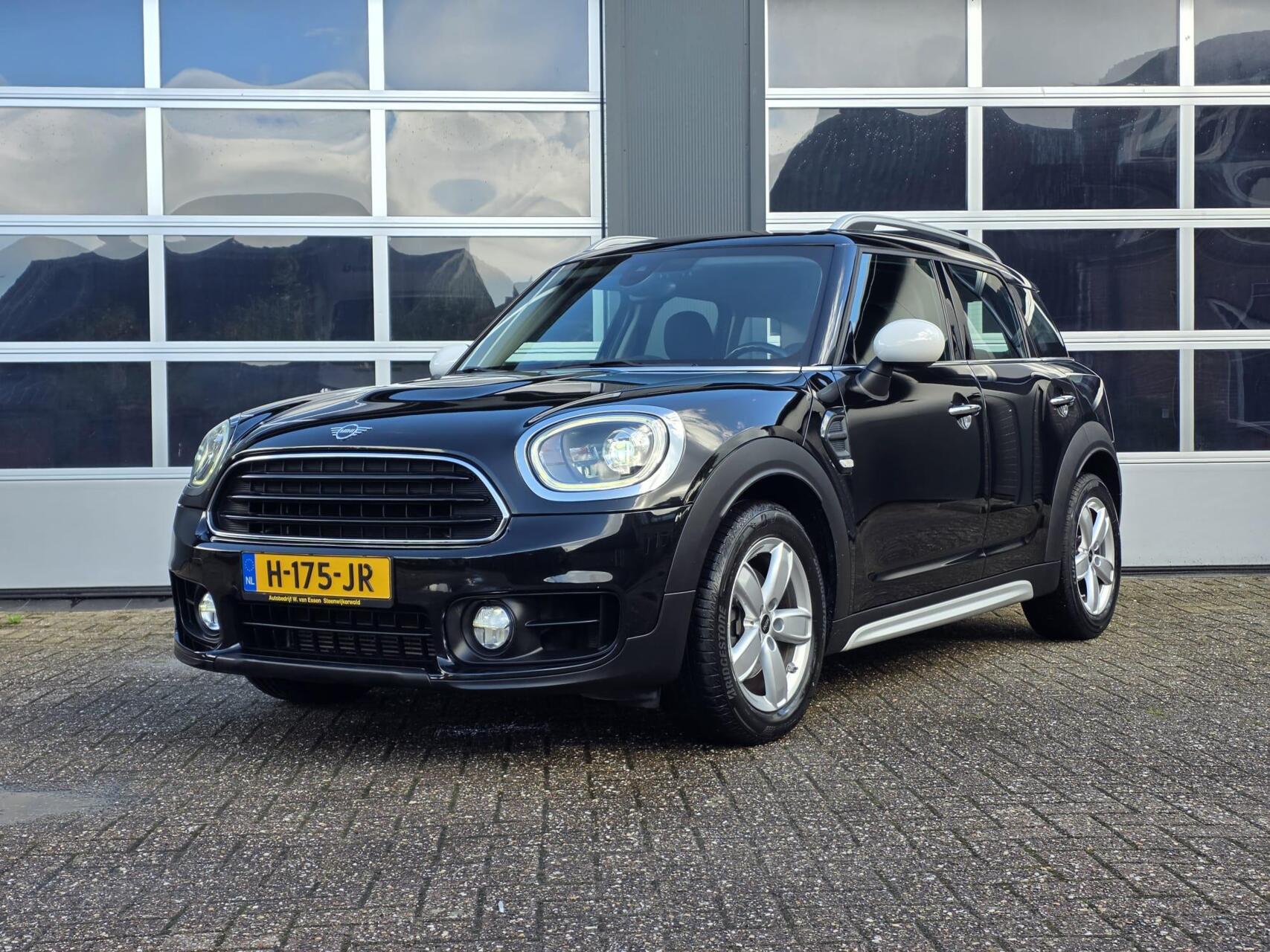 Mini Countryman Cooper 1.5 Cooper Business Edition 2019 - voorkant