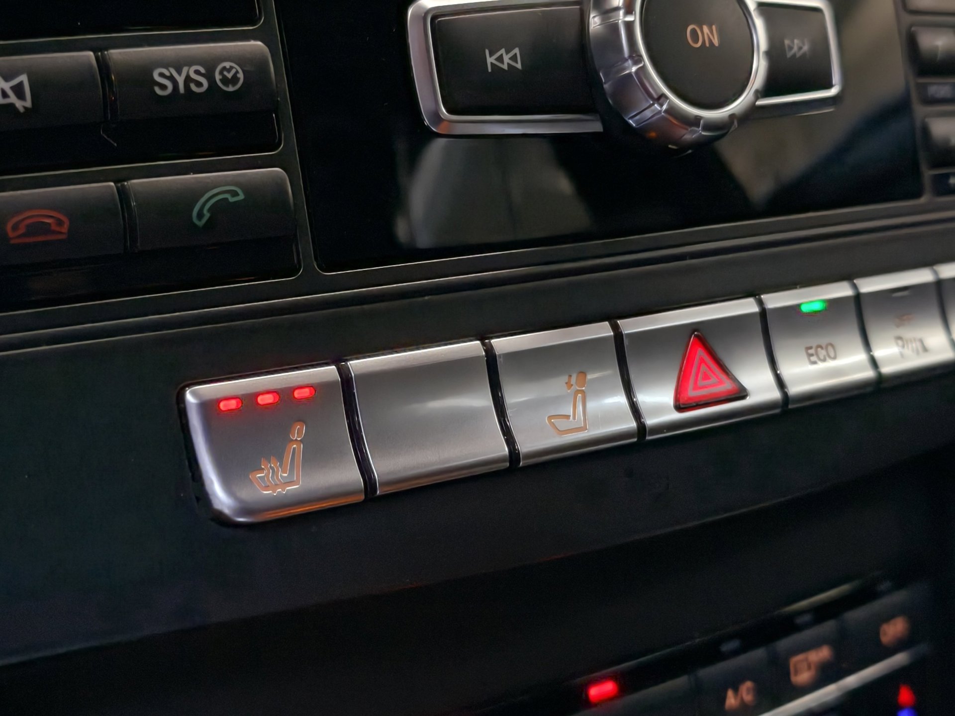 Foto van Mercedes-Benz E 200