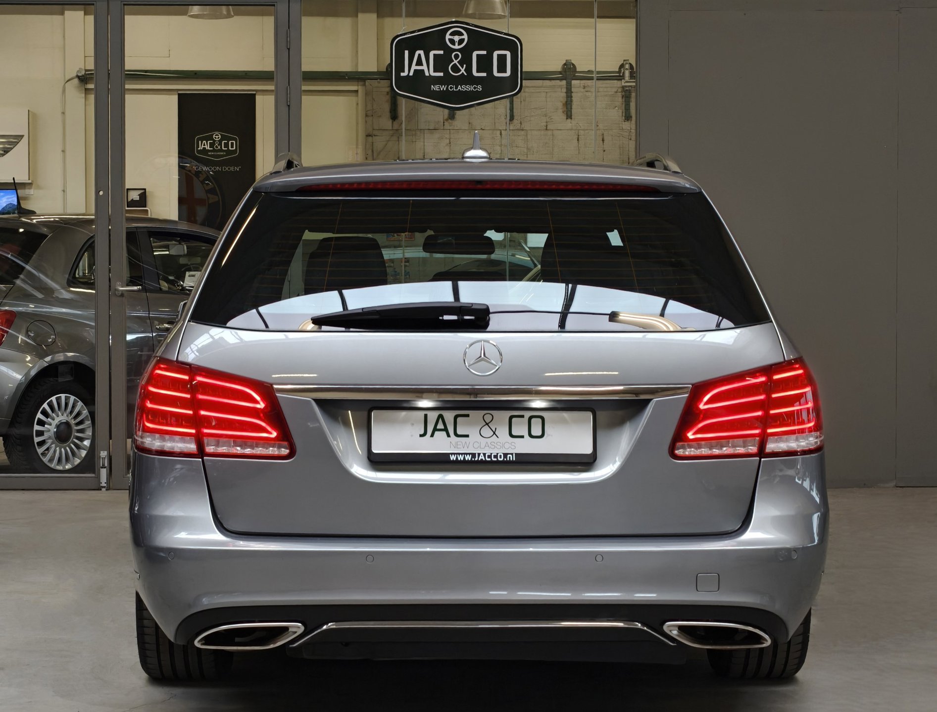 Foto van Mercedes-Benz E 200