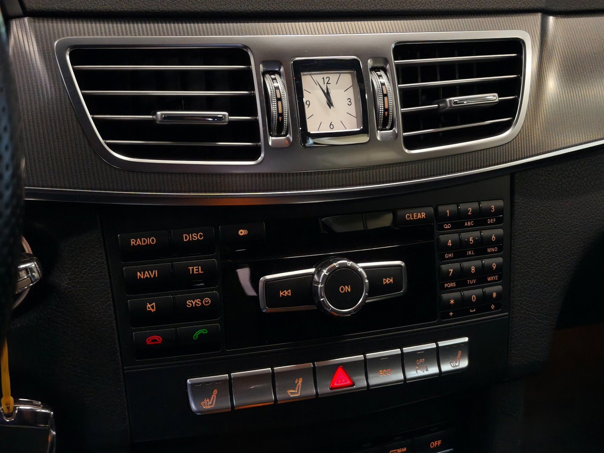 Foto van Mercedes-Benz E 200