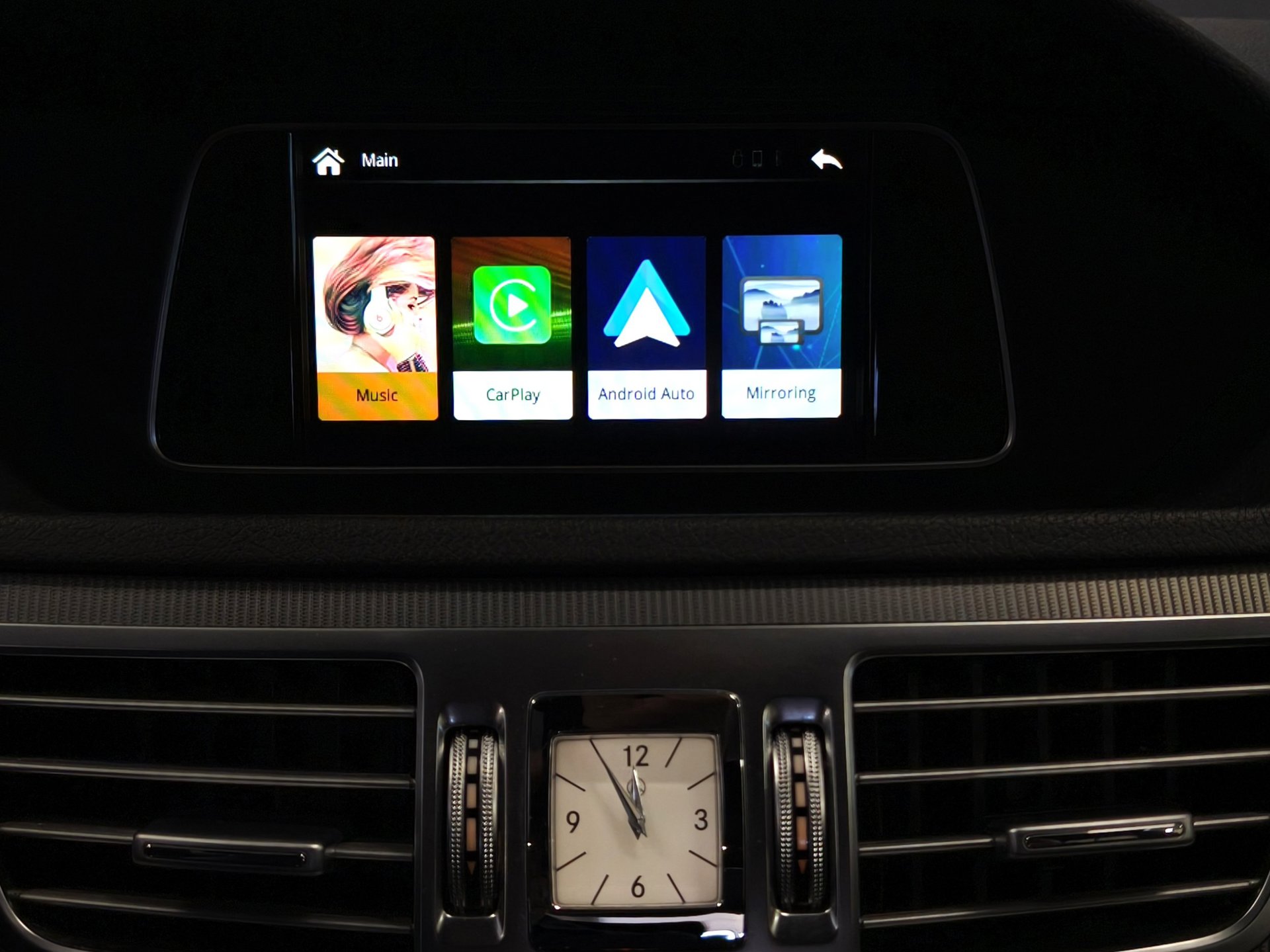 Foto van Mercedes-Benz E 200