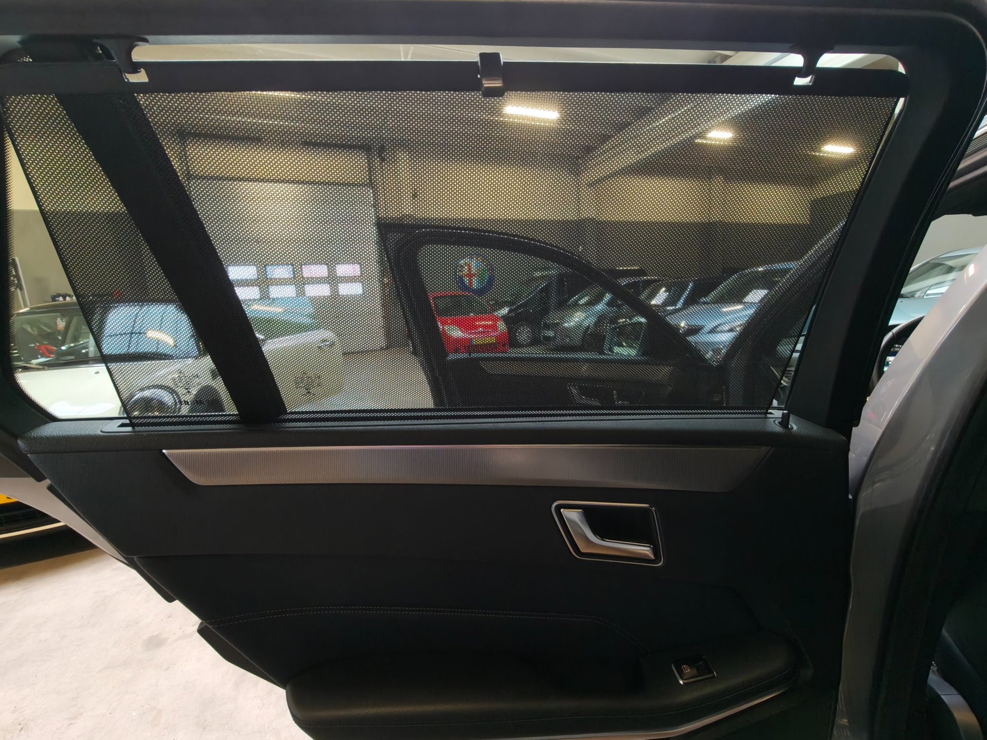Foto van Mercedes-Benz E 200