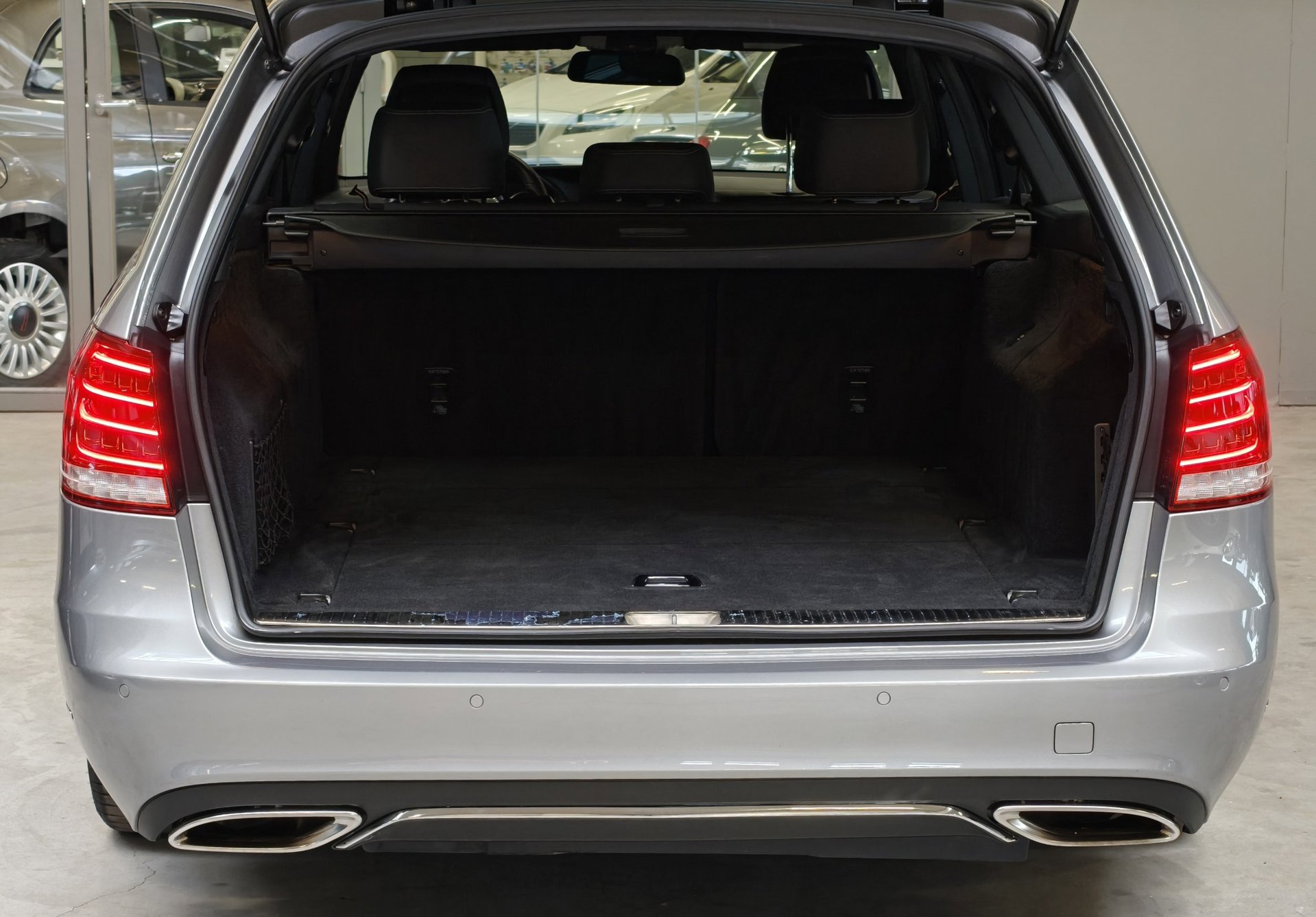 Foto van Mercedes-Benz E 200