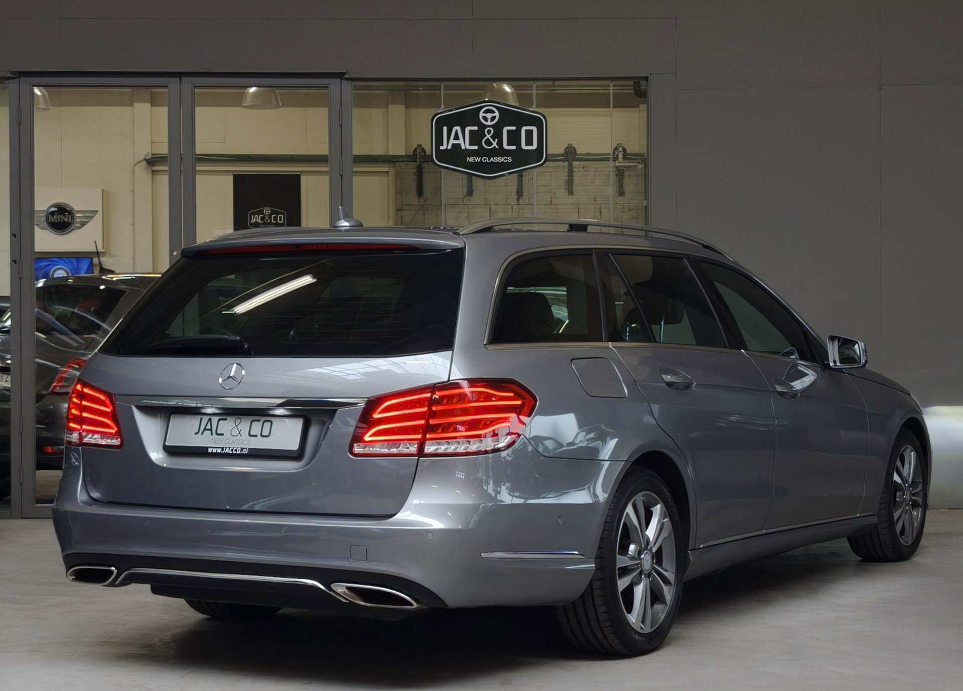 Foto van Mercedes-Benz E 200
