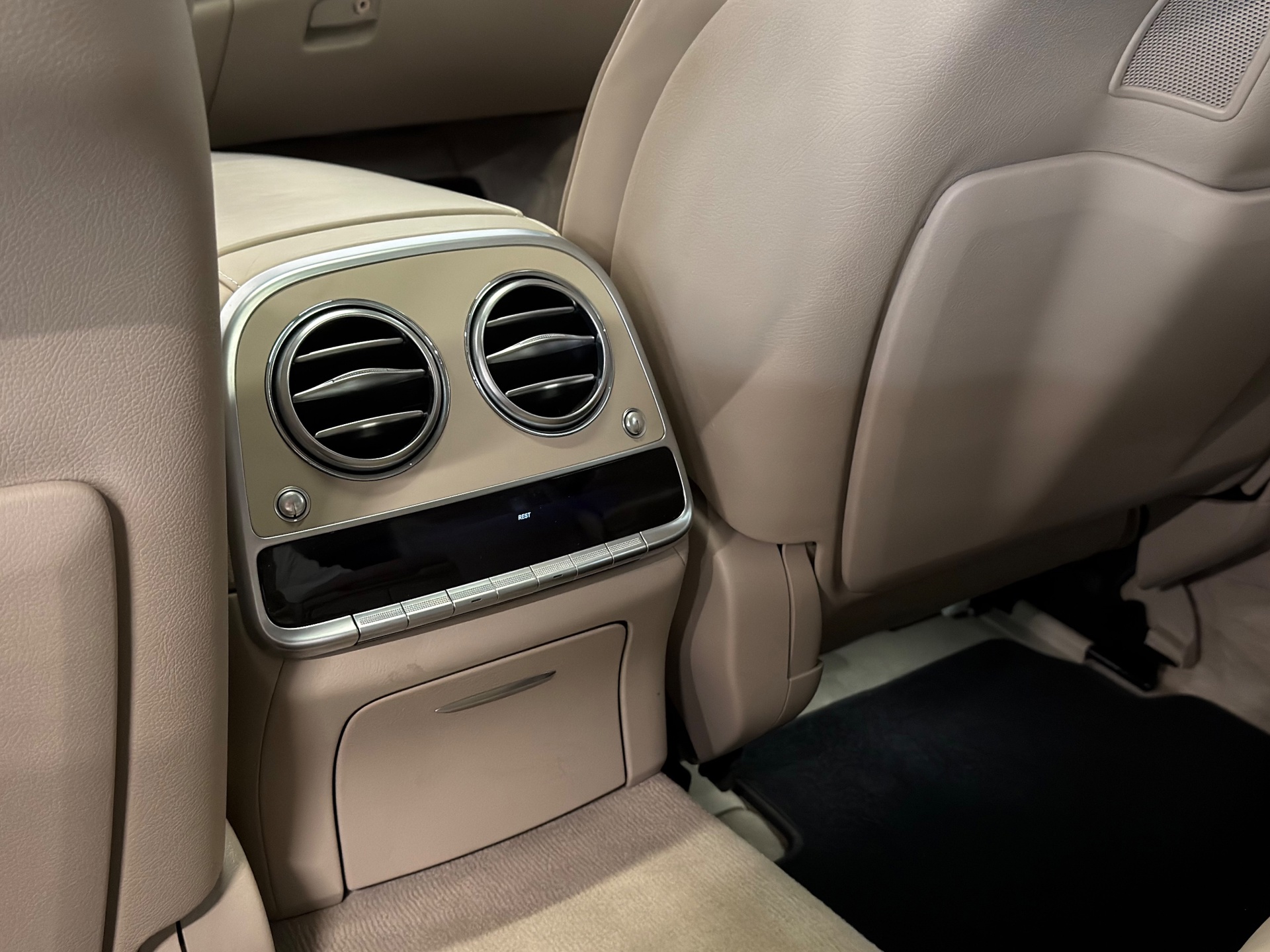 Foto van Mercedes-Benz S 500 E