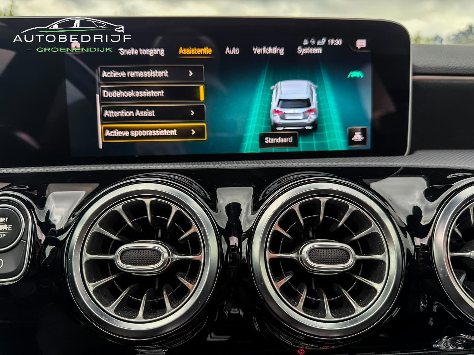 Foto van Mercedes-Benz A 220