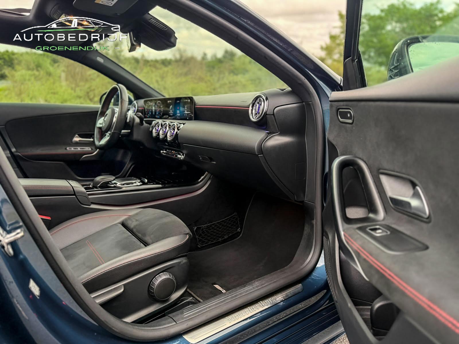 Foto van Mercedes-Benz A 220
