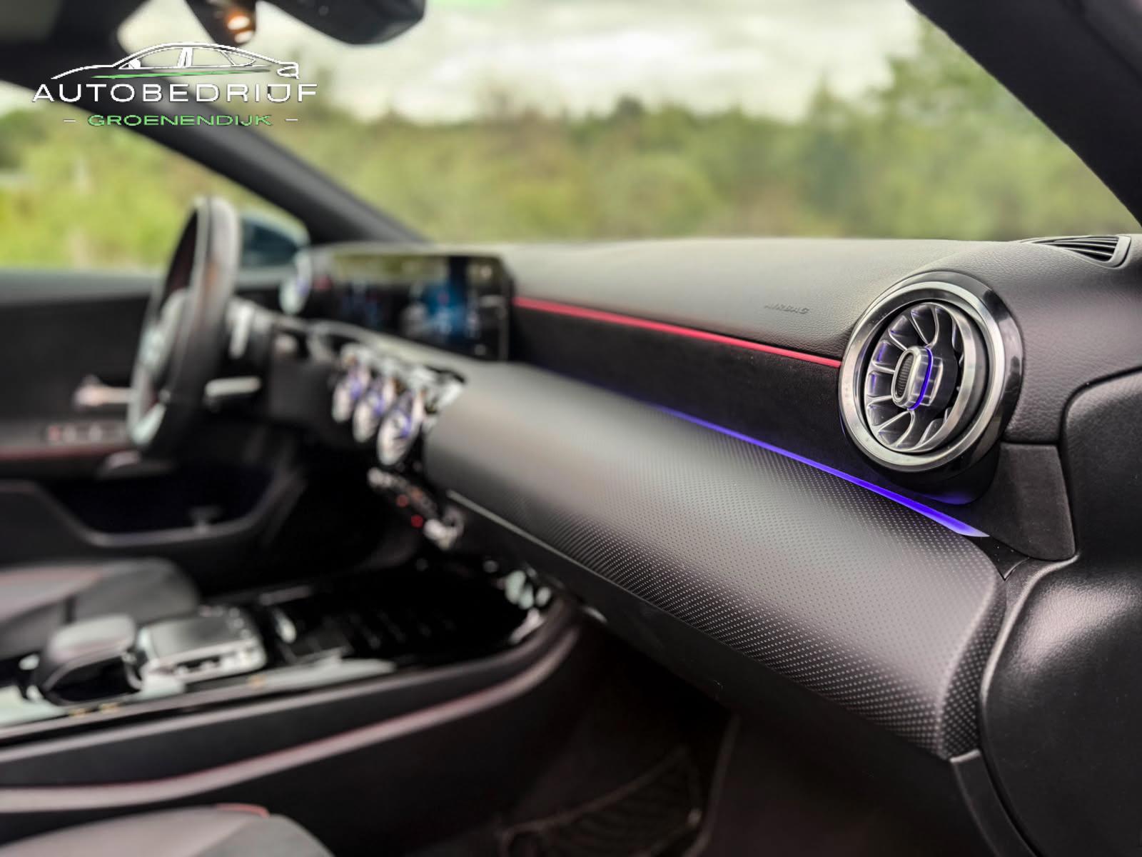 Foto van Mercedes-Benz A 220