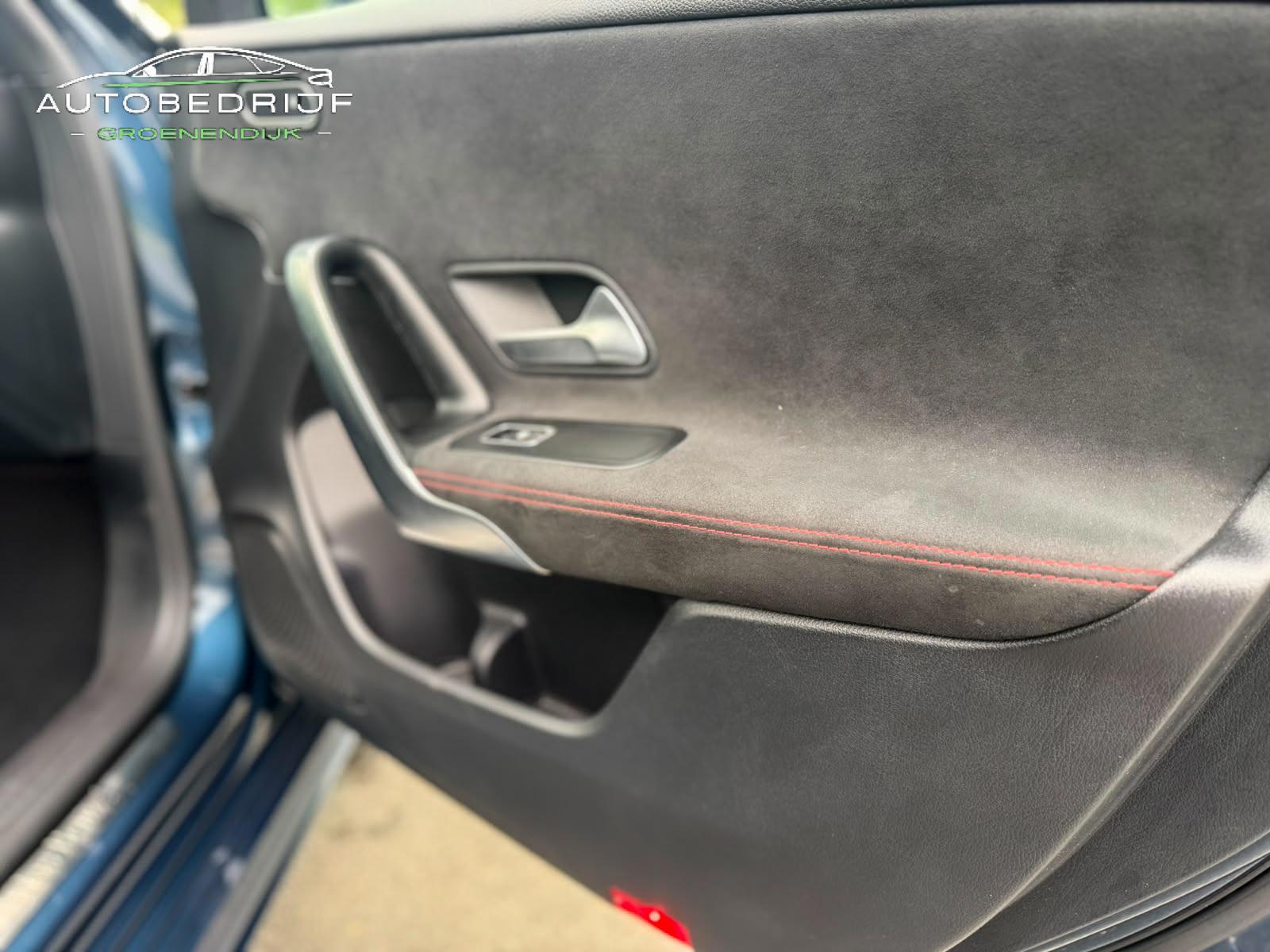 Foto van Mercedes-Benz A 220