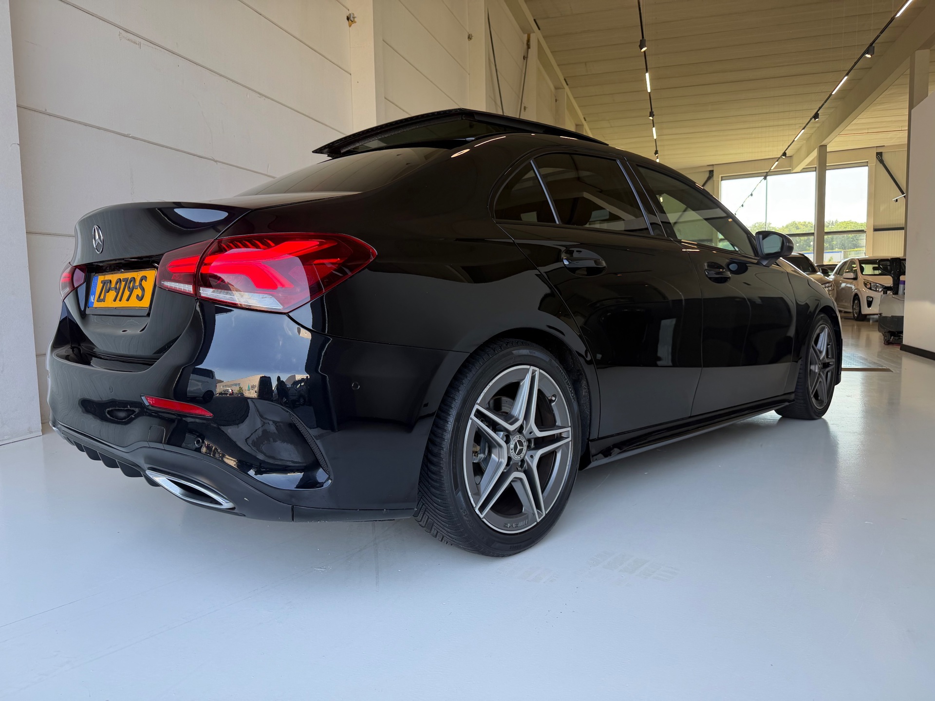 Foto van Mercedes-Benz A 200