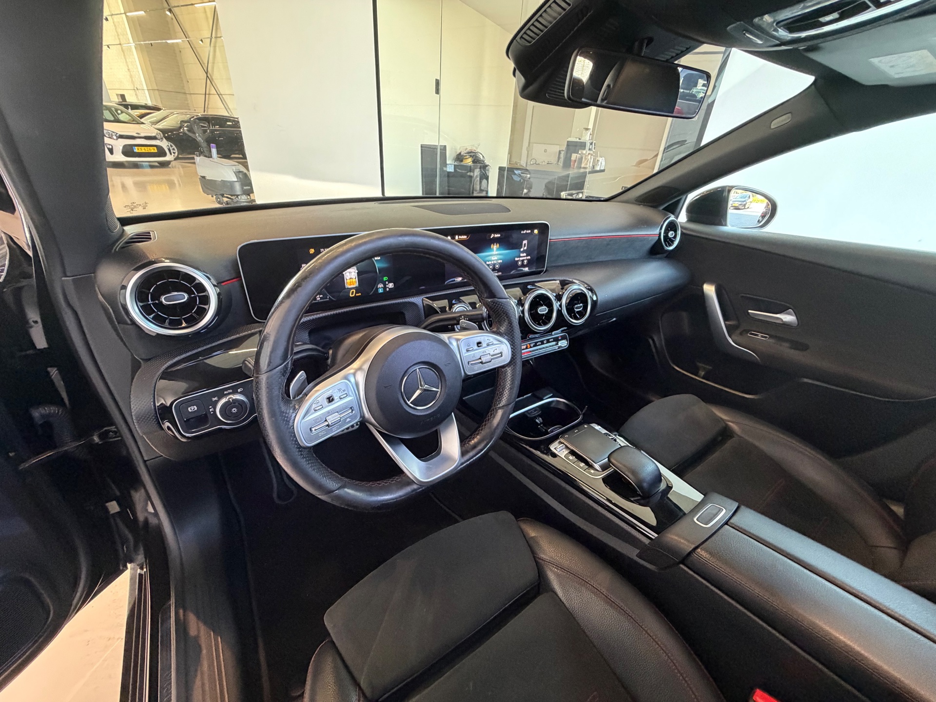 Foto van Mercedes-Benz A 200