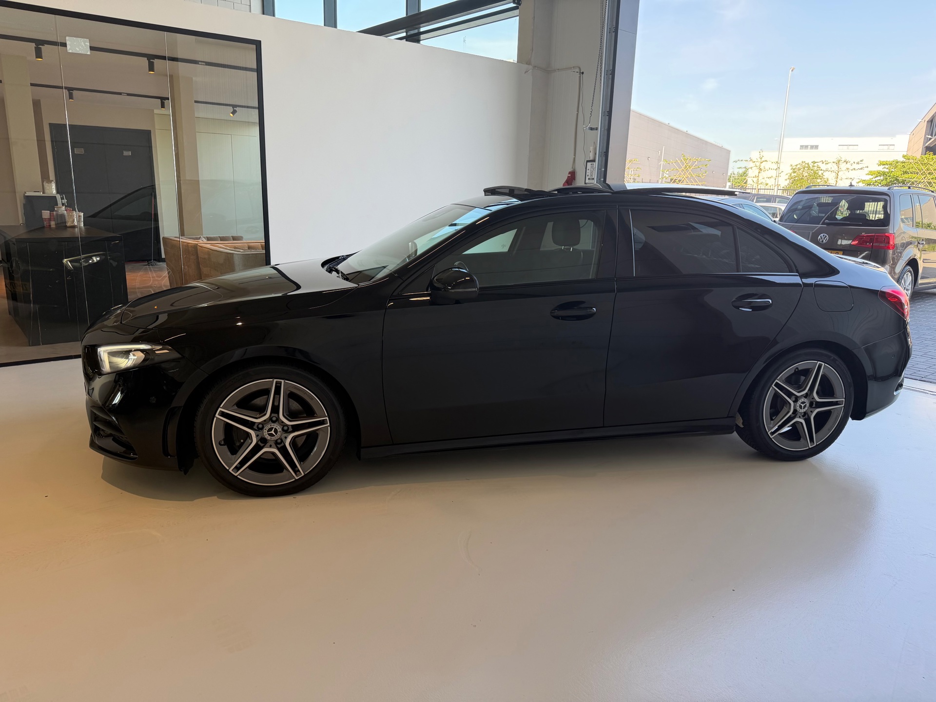 Foto van Mercedes-Benz A 200