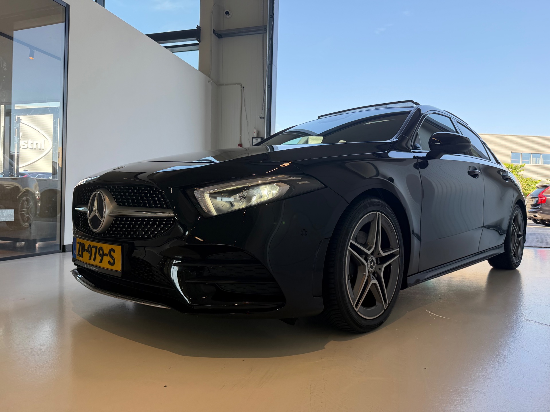 Foto van Mercedes-Benz A 200
