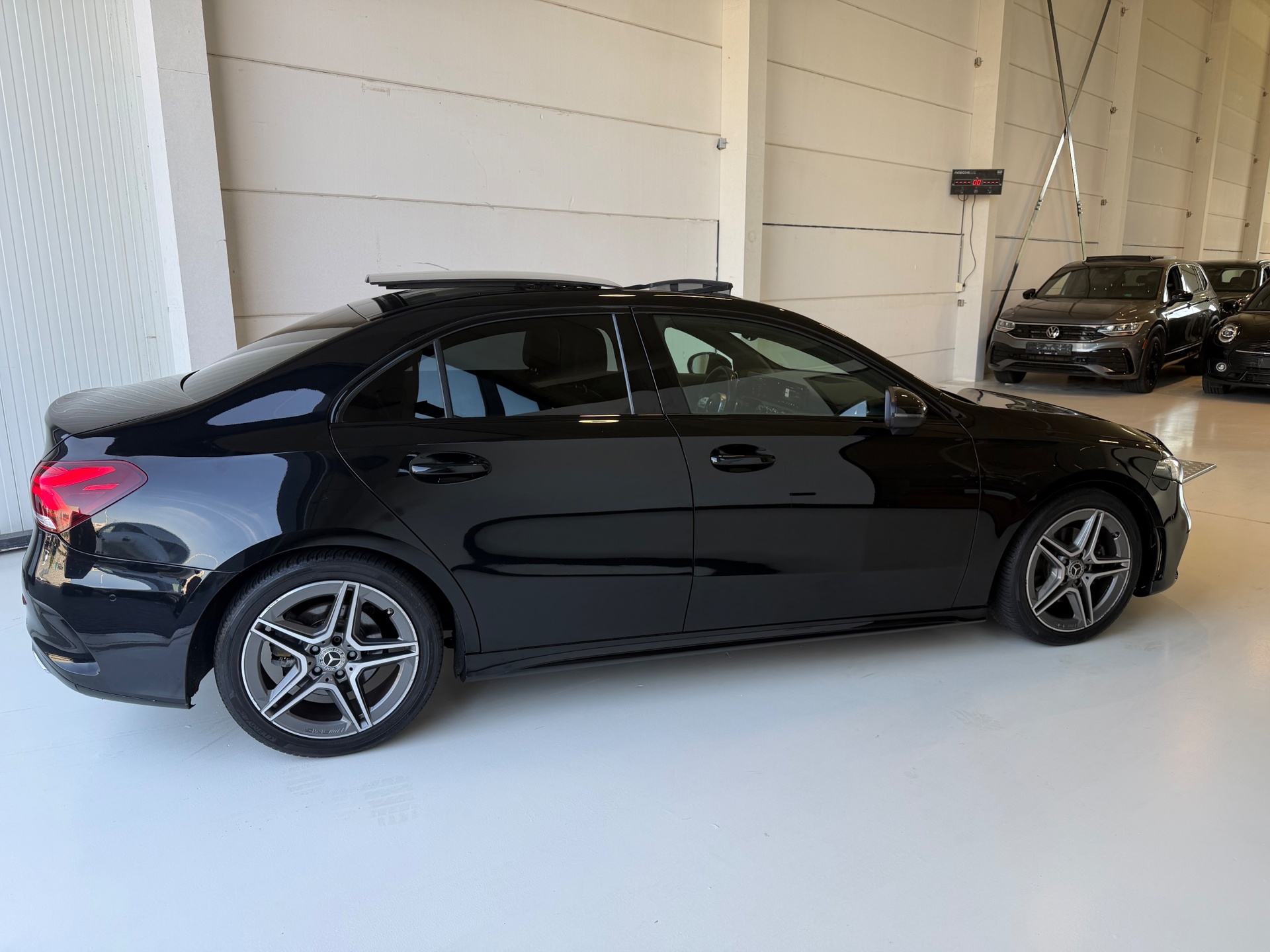 Foto van Mercedes-Benz A 200