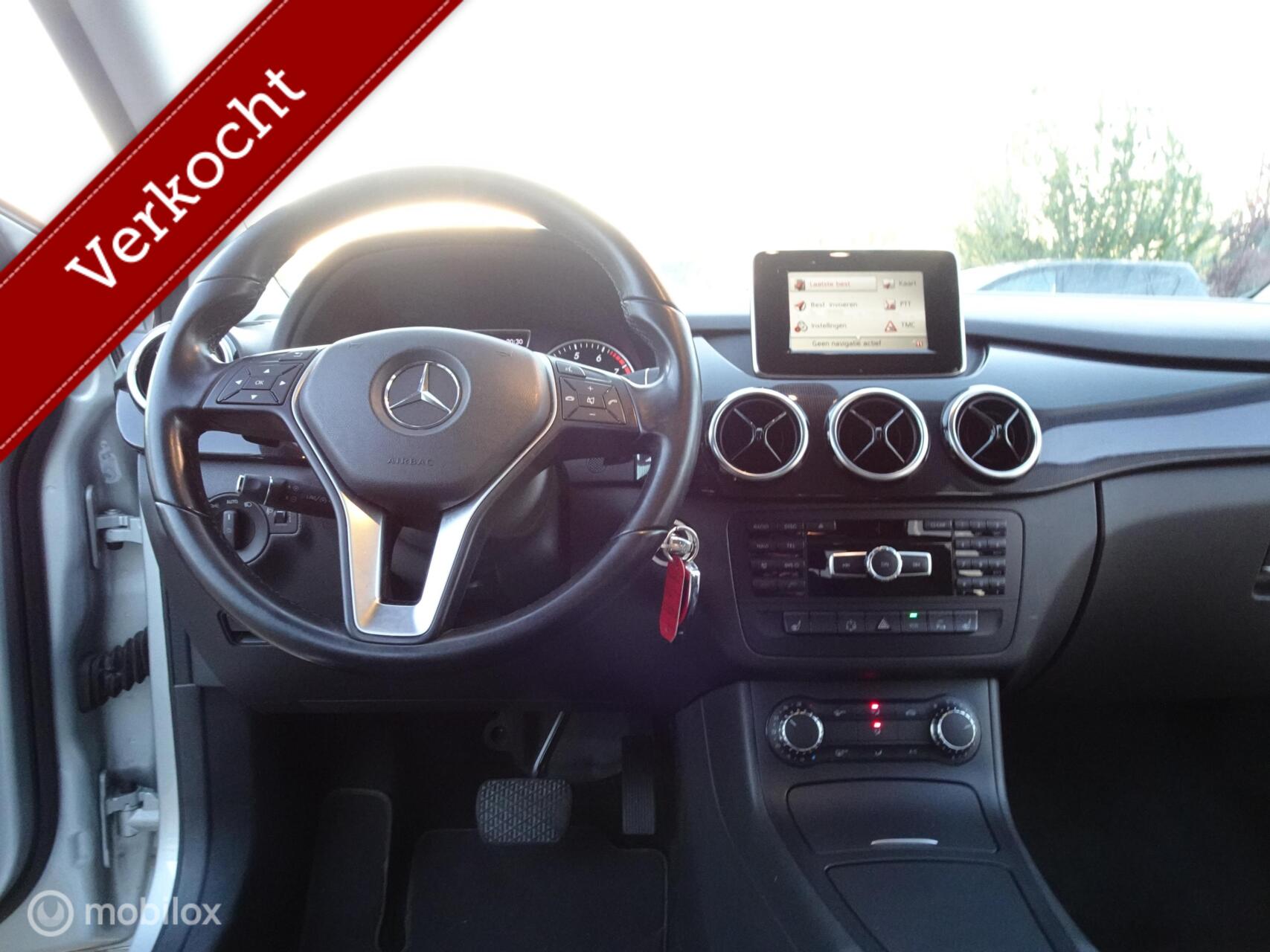 Foto van Mercedes-Benz B 180