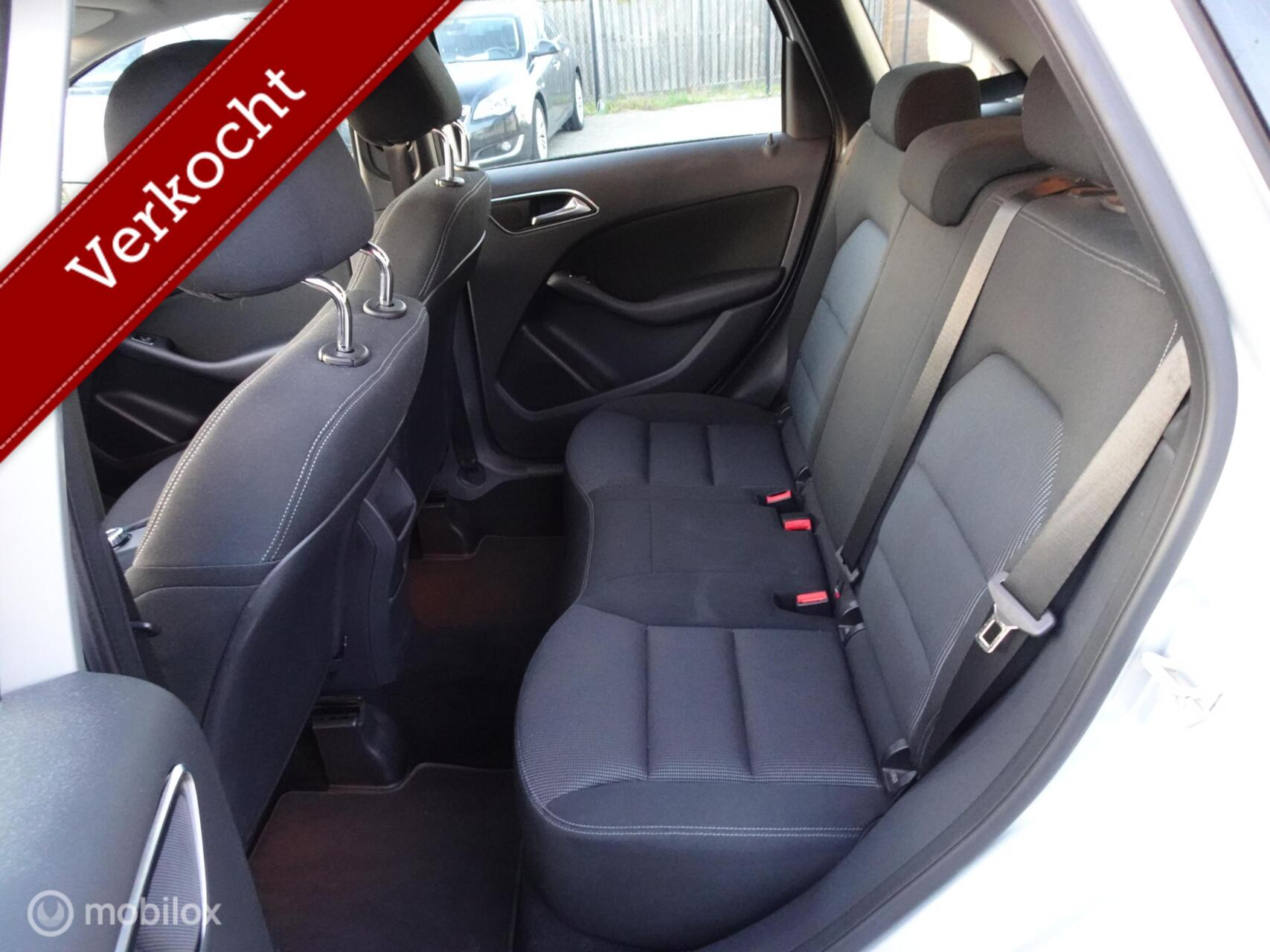 Foto van Mercedes-Benz B 180