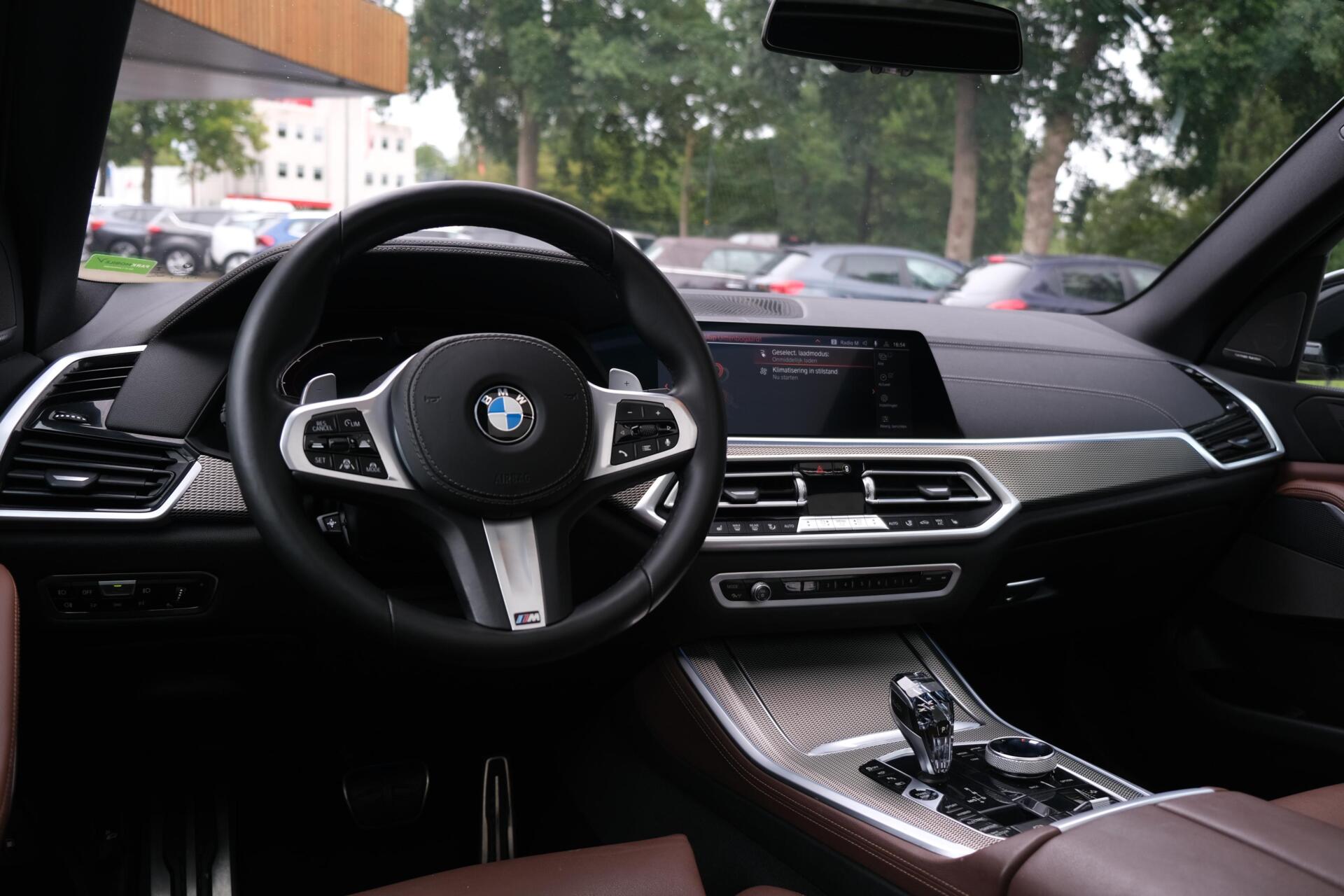 Foto van BMW X5 Xdrive45e