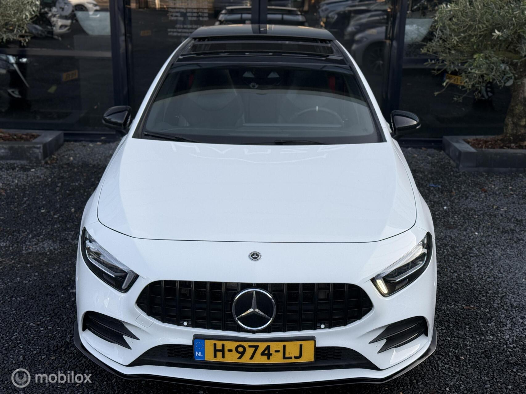 Foto van Mercedes-Benz AMG A 35