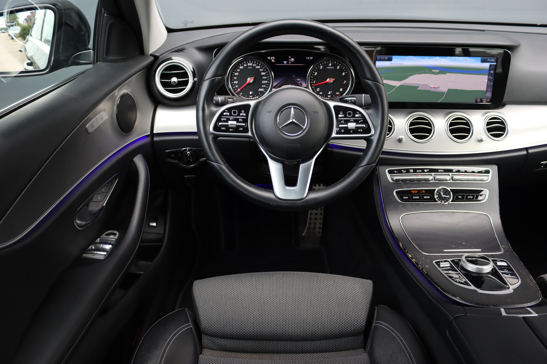 Foto van Mercedes-Benz E 200