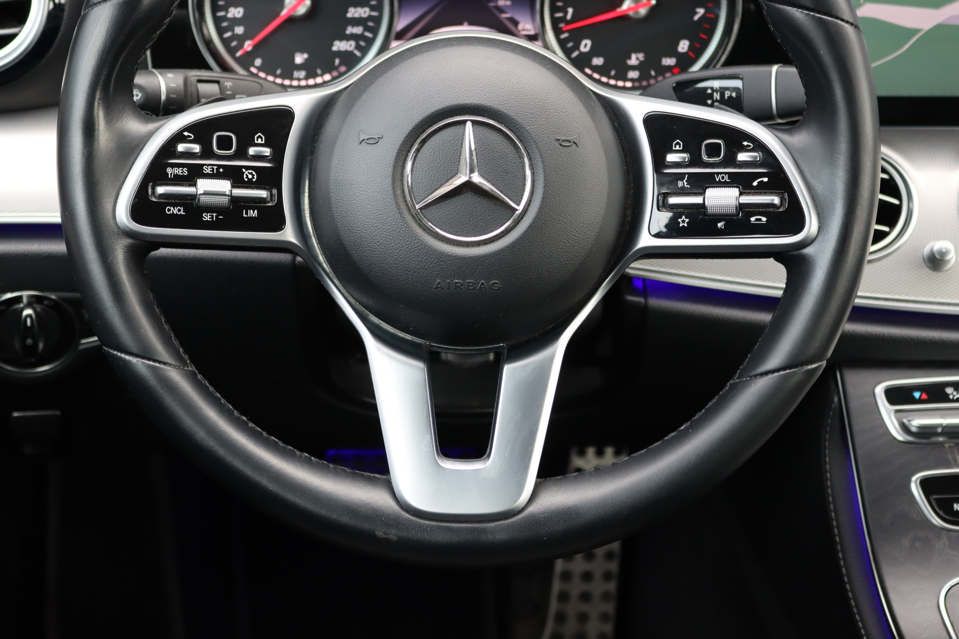 Foto van Mercedes-Benz E 200