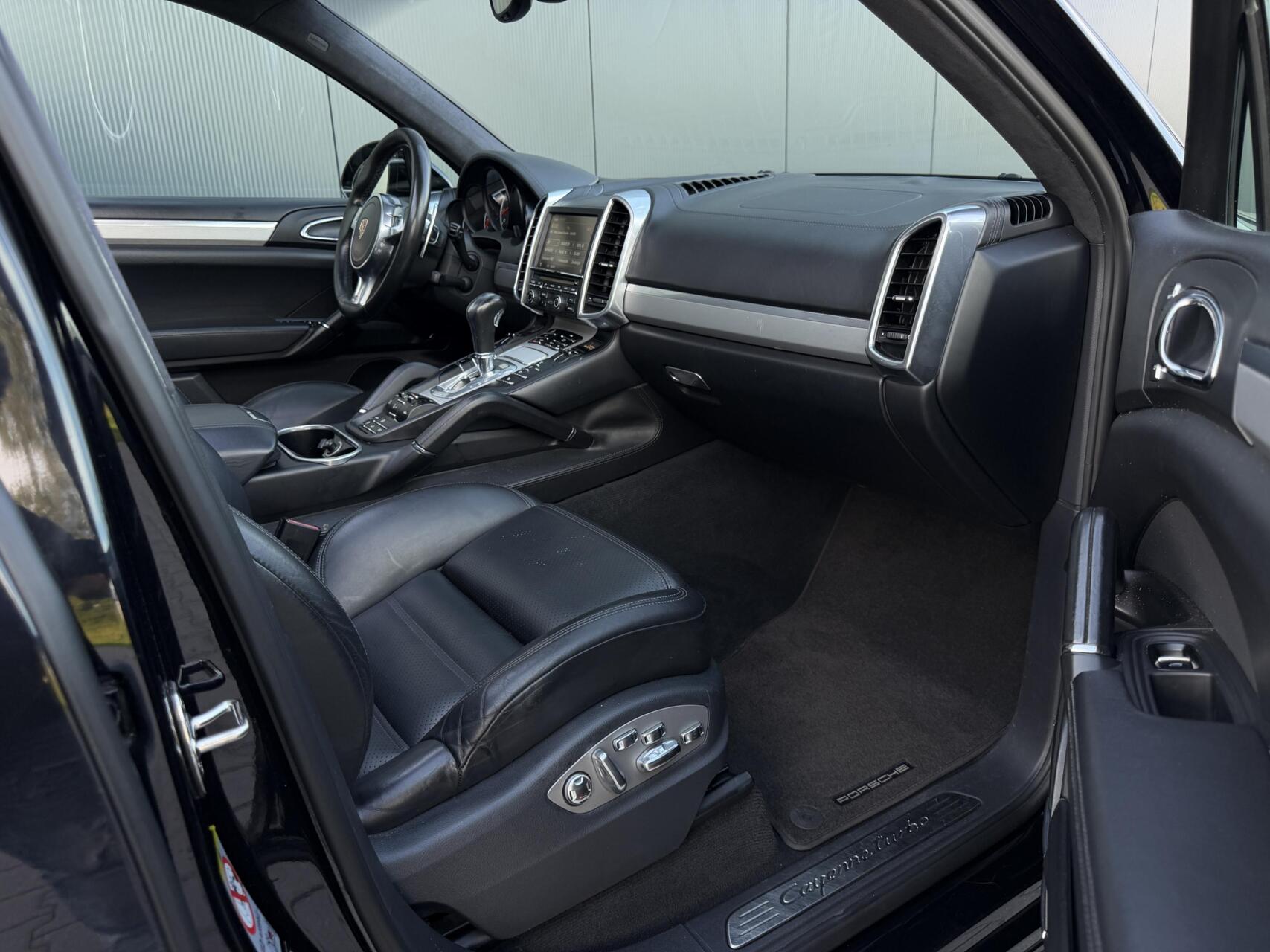 Foto van Porsche Cayenne Turbo