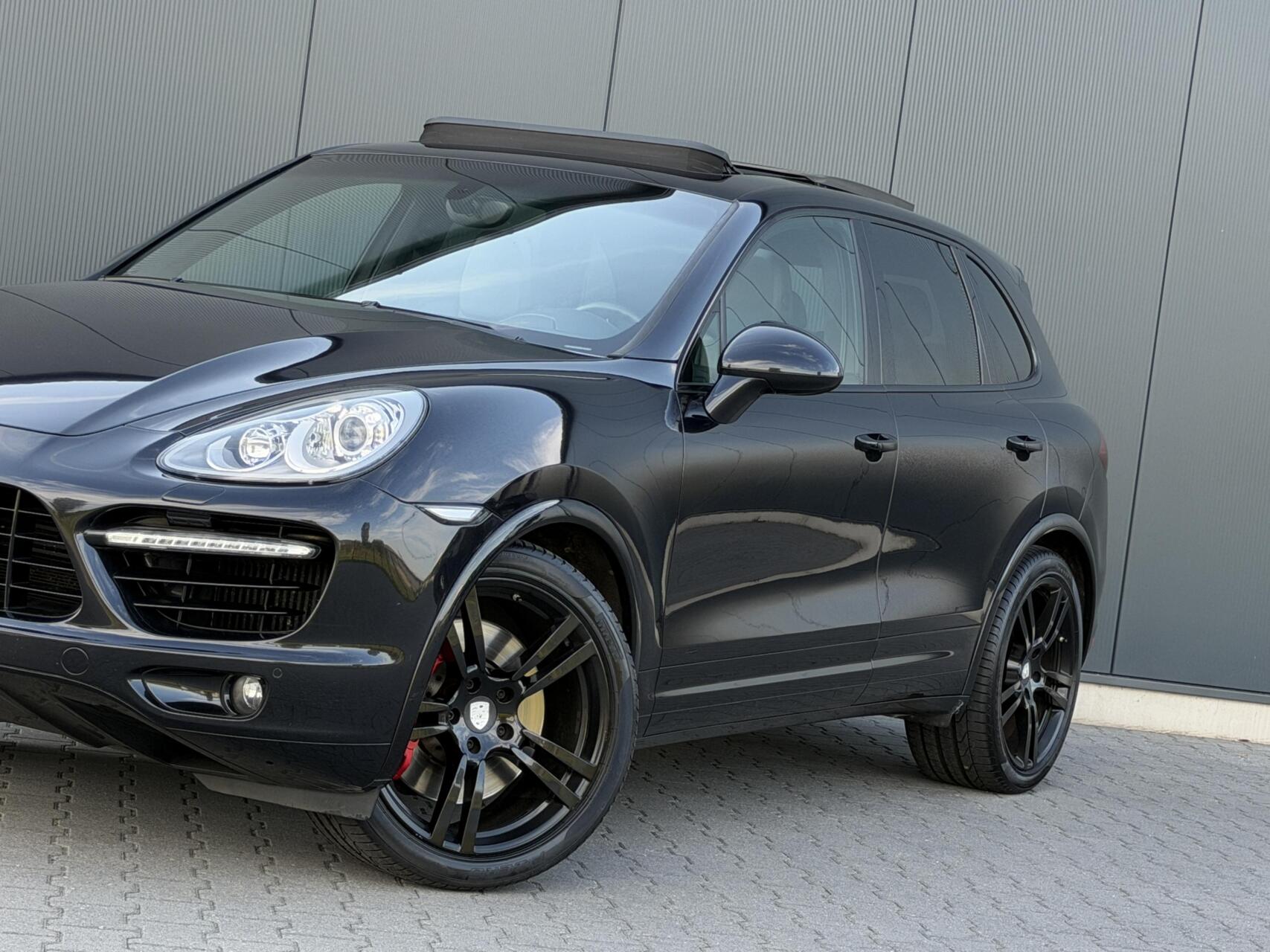 Foto van Porsche Cayenne Turbo
