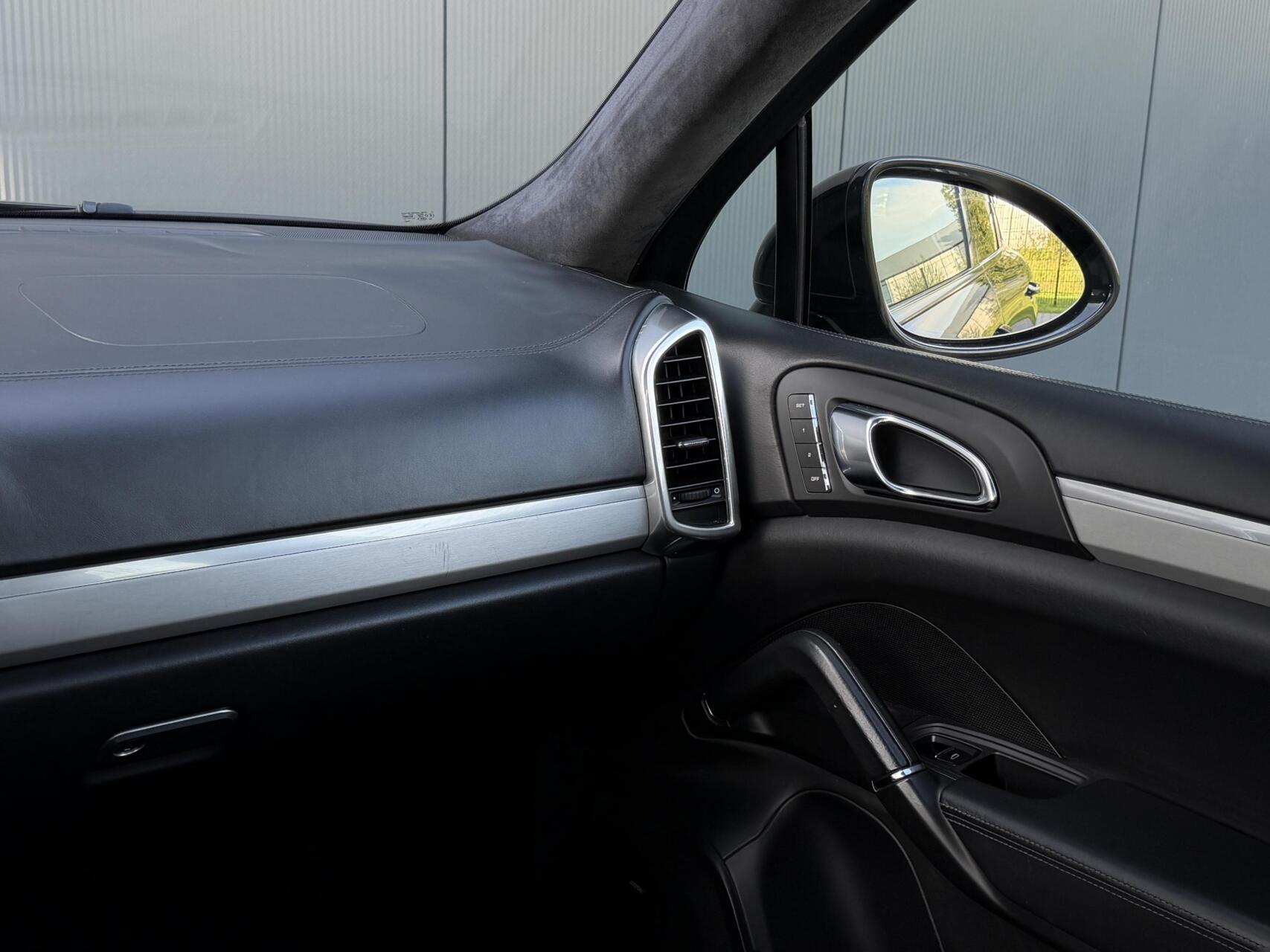 Foto van Porsche Cayenne Turbo