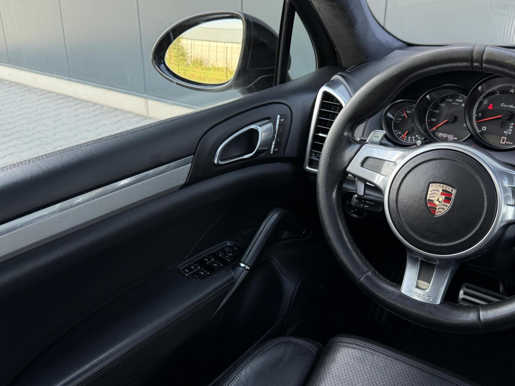 Foto van Porsche Cayenne Turbo