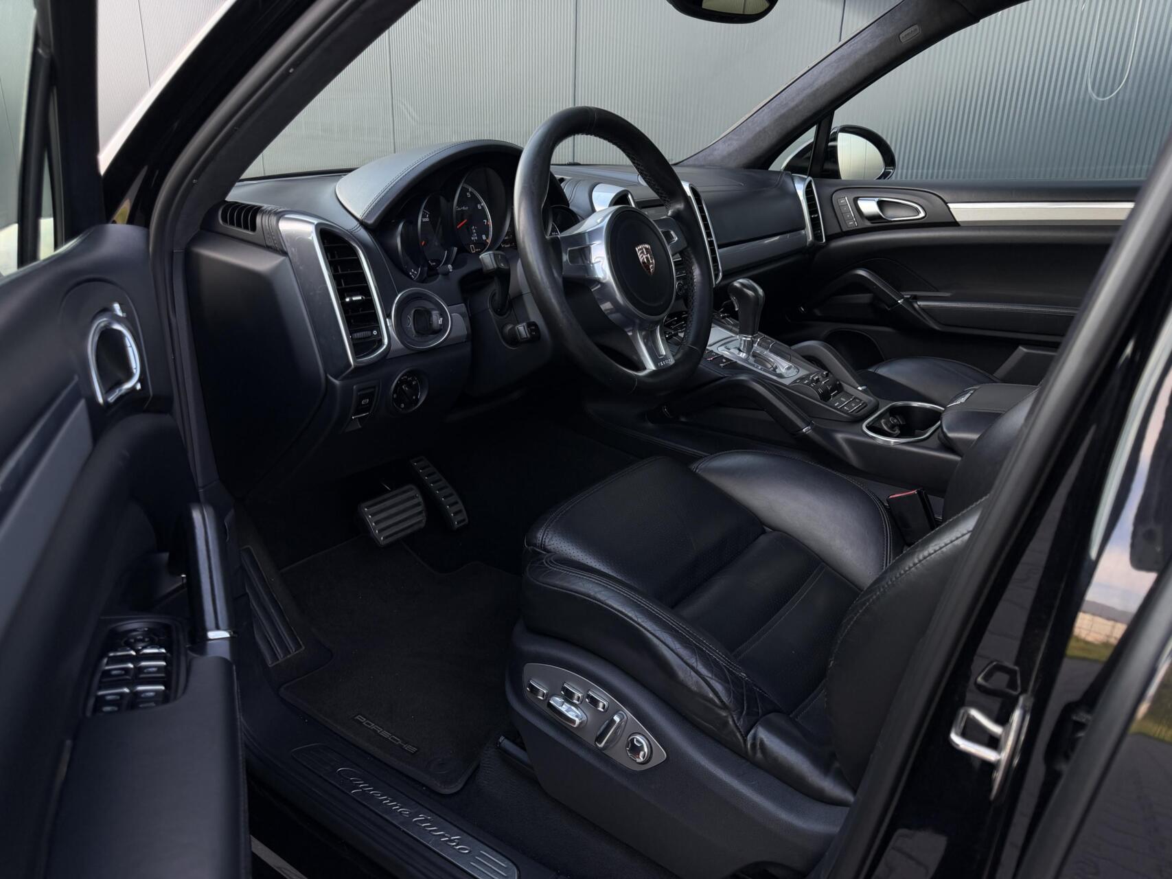 Foto van Porsche Cayenne Turbo