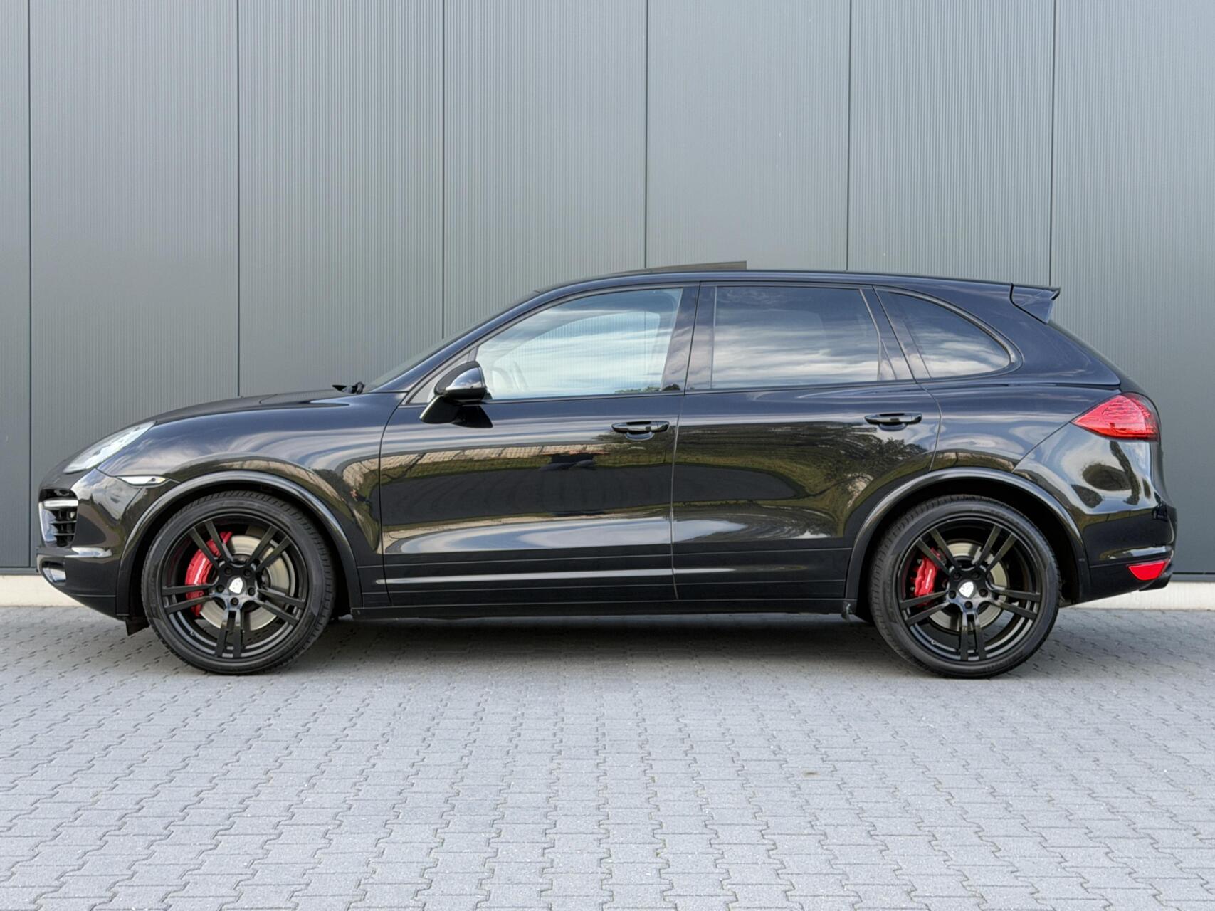 Foto van Porsche Cayenne Turbo